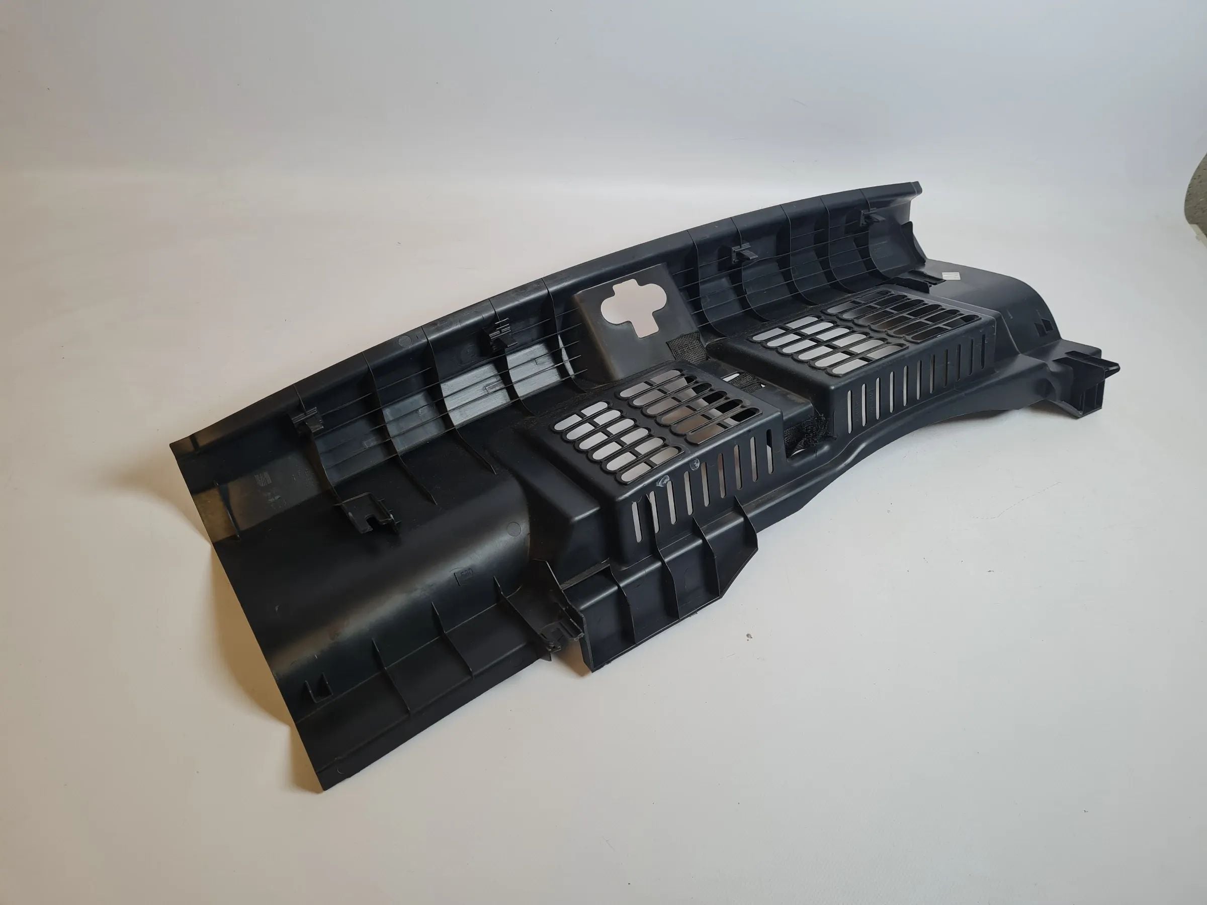 Original Seat Ibiza IV (6J5/6P1) Abdeckung Schlossträger Ladekante 6J4863459C