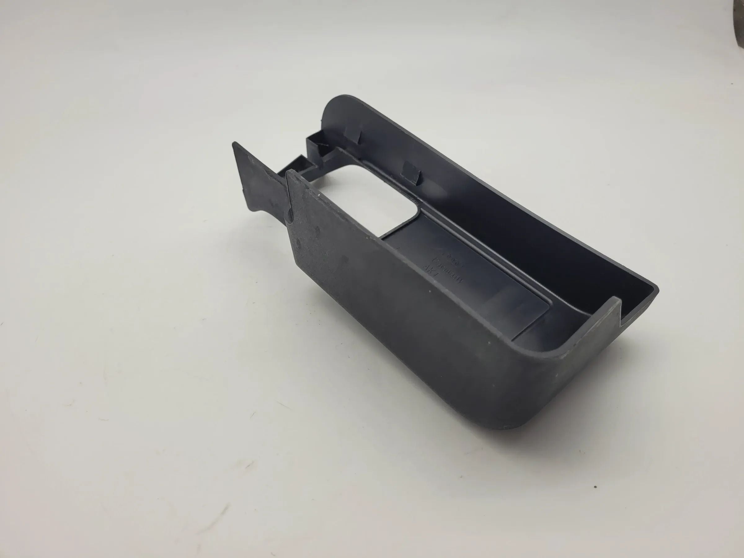 Original Audi A6 (4B2/4B4) Abdeckung Verkleidung Servobehälter 4B0972807