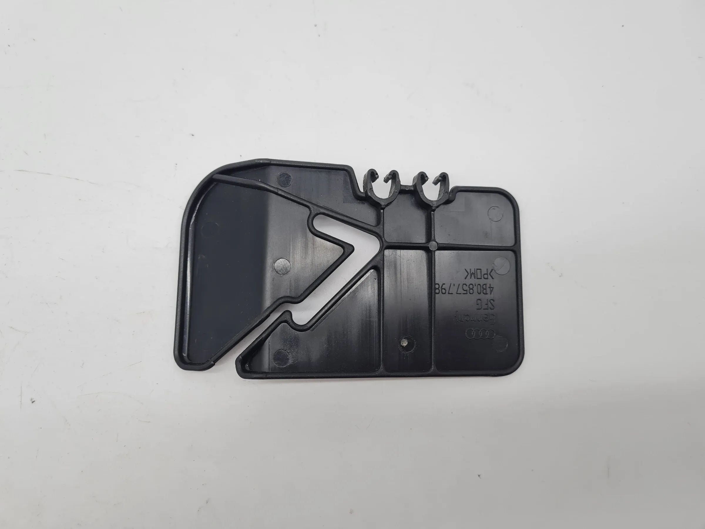 Original Audi A6 (4B2/4B4) Abdeckun Gurtschnalle Gurt Hinten Rechts 4B0857798