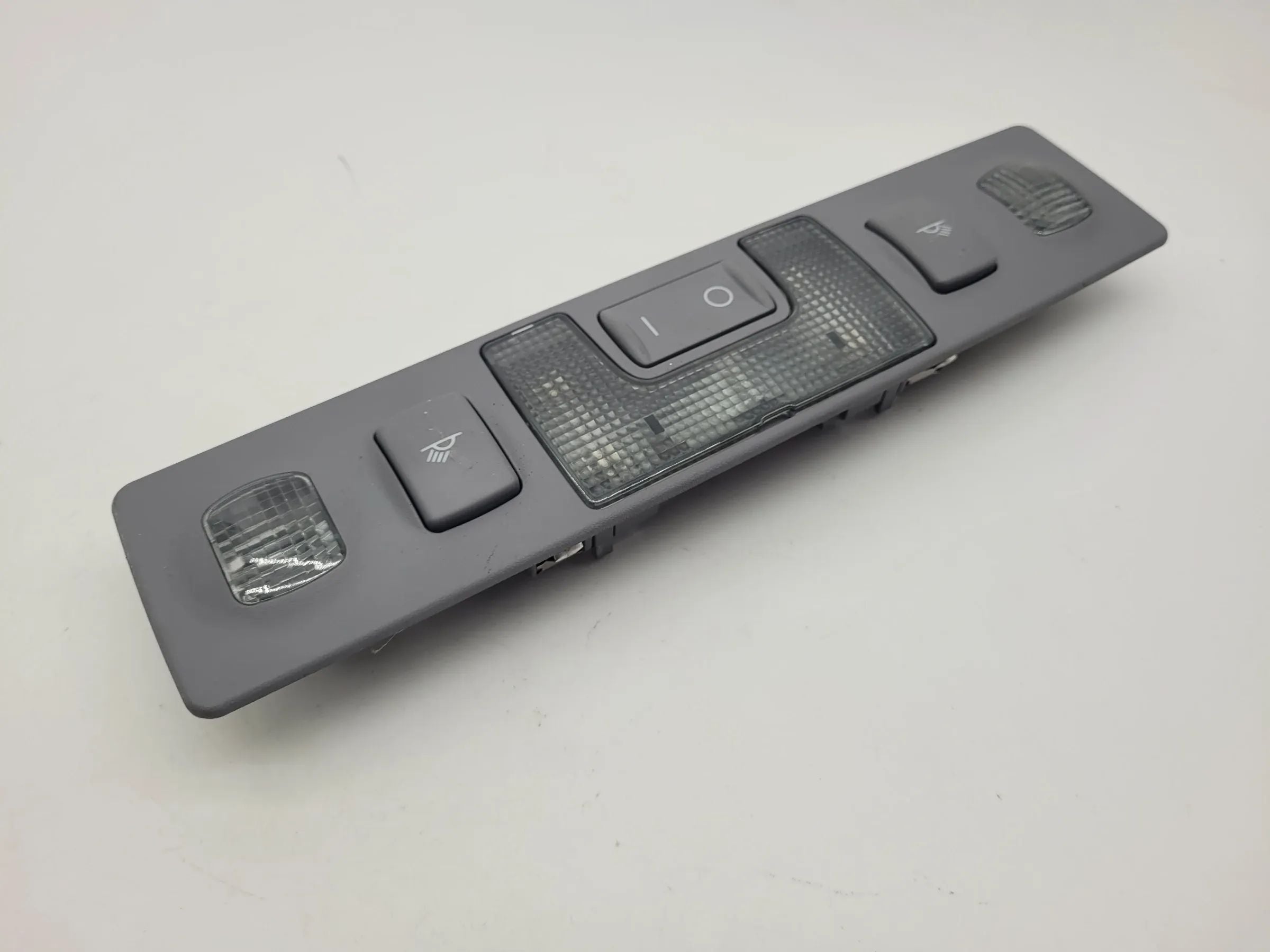 Original Audi A6 (4B2/4B4) Innenraum Beleuchtung Schalter Hinten 4B0947111