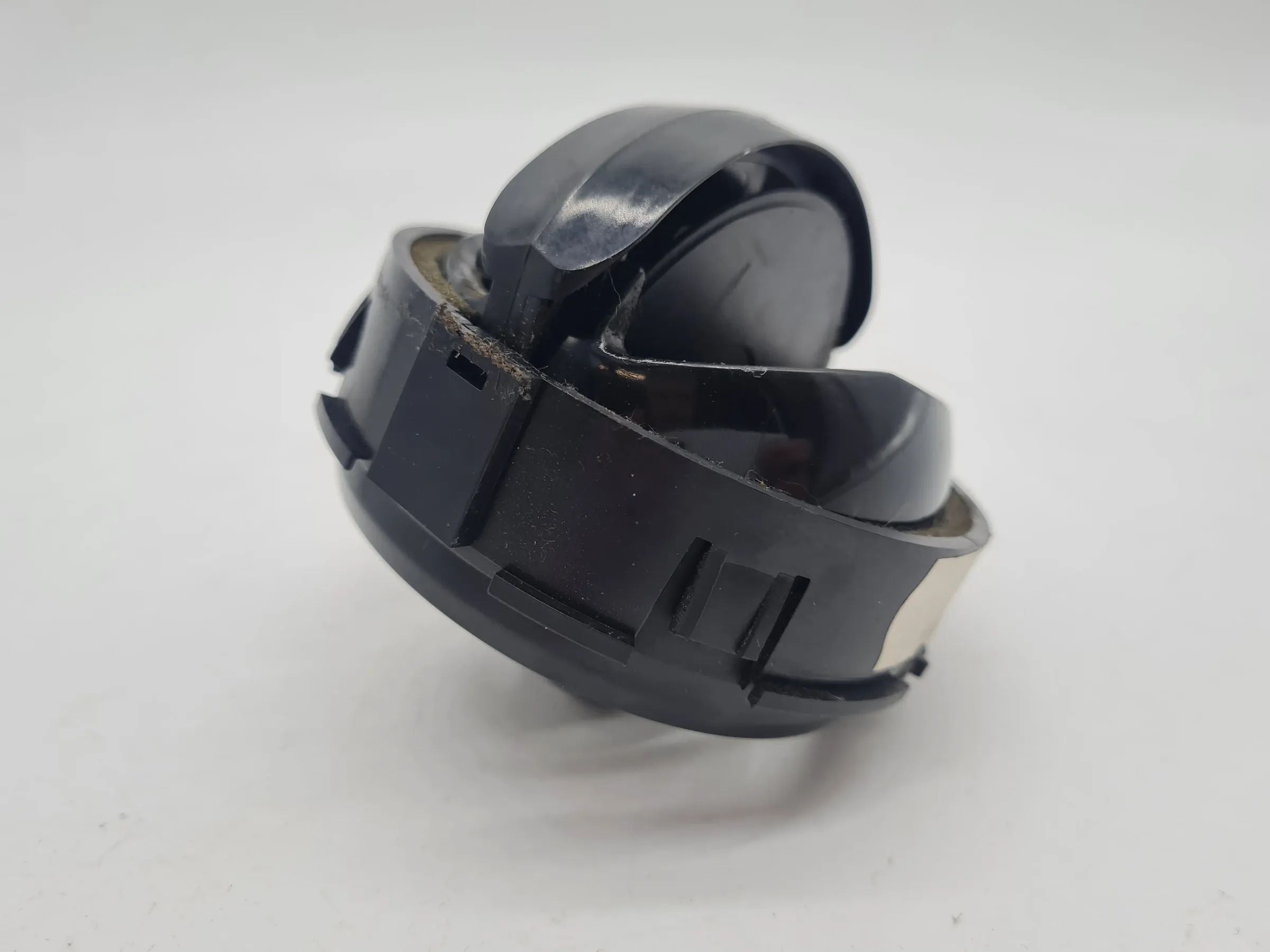 Original Mini One (R50/R53) Air Vent Duct Front L/R 6800887
