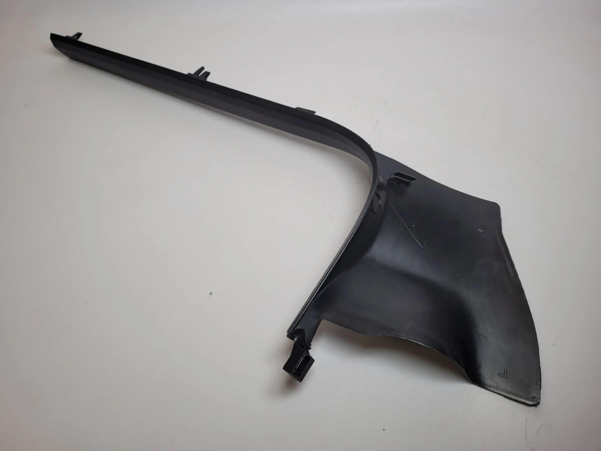 Original Audi A4 (8E) Einstiegsleiste Vorne Links 8E0867271