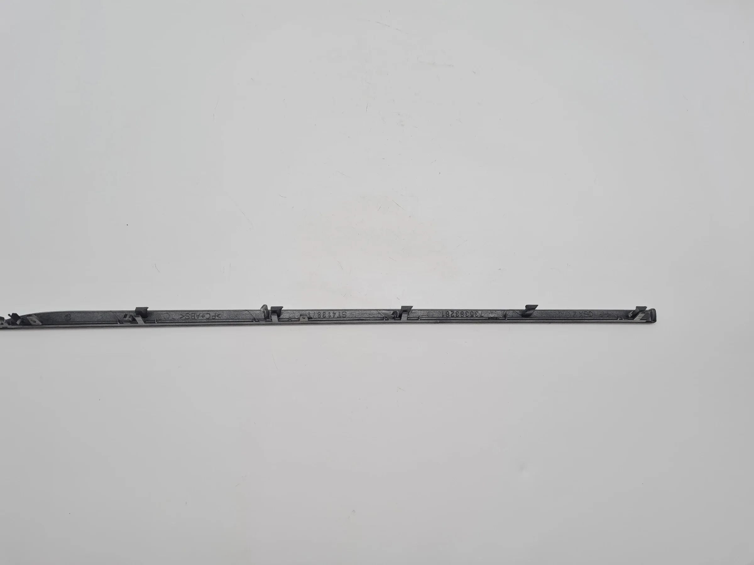 Original Fiat Punto Grande (199) Zierleiste Armaturenbrett 735383281