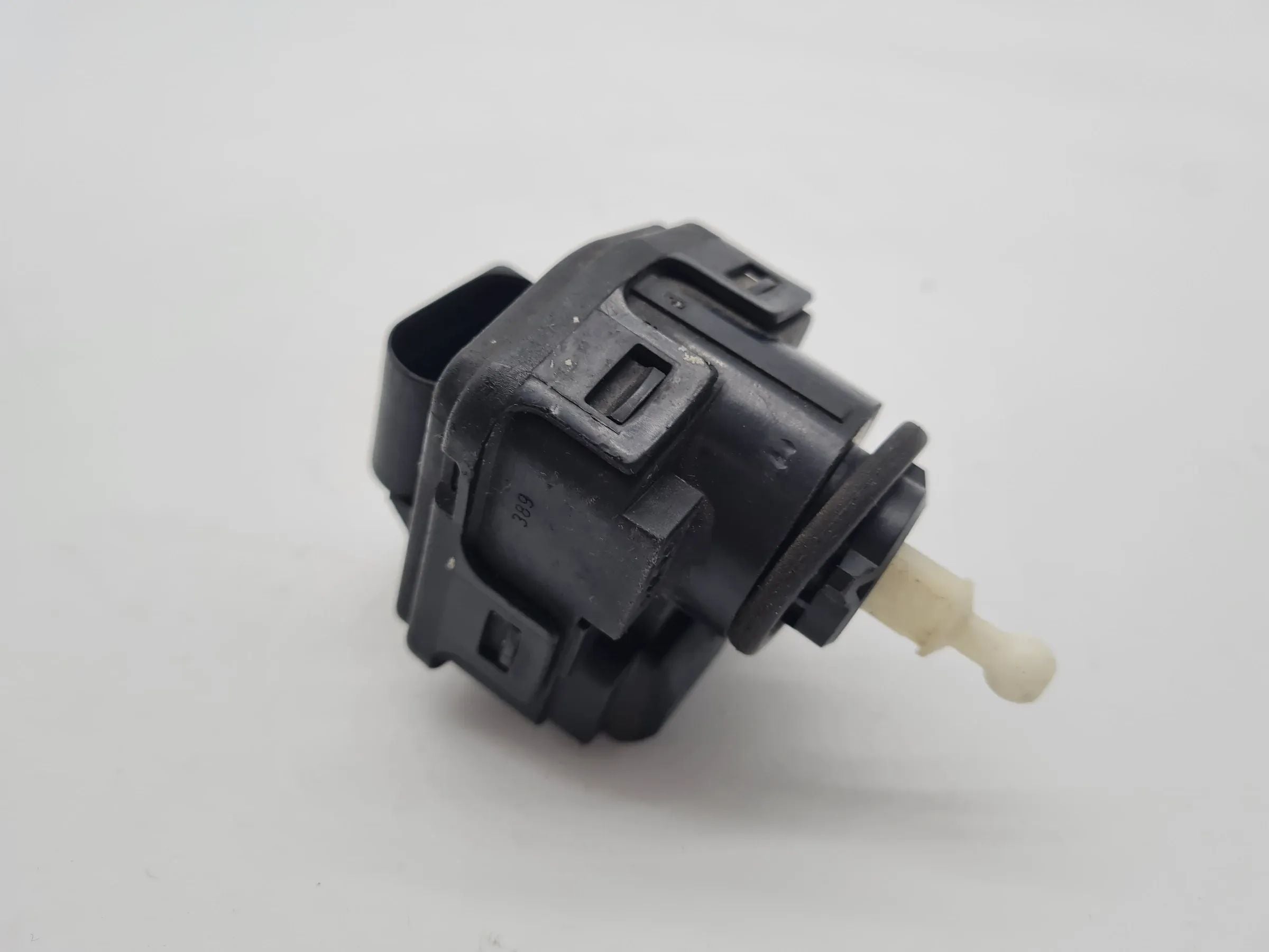 Original Audi A3 (8L) Scheinwerfer Stellmotor LWR L/R 8L0941295