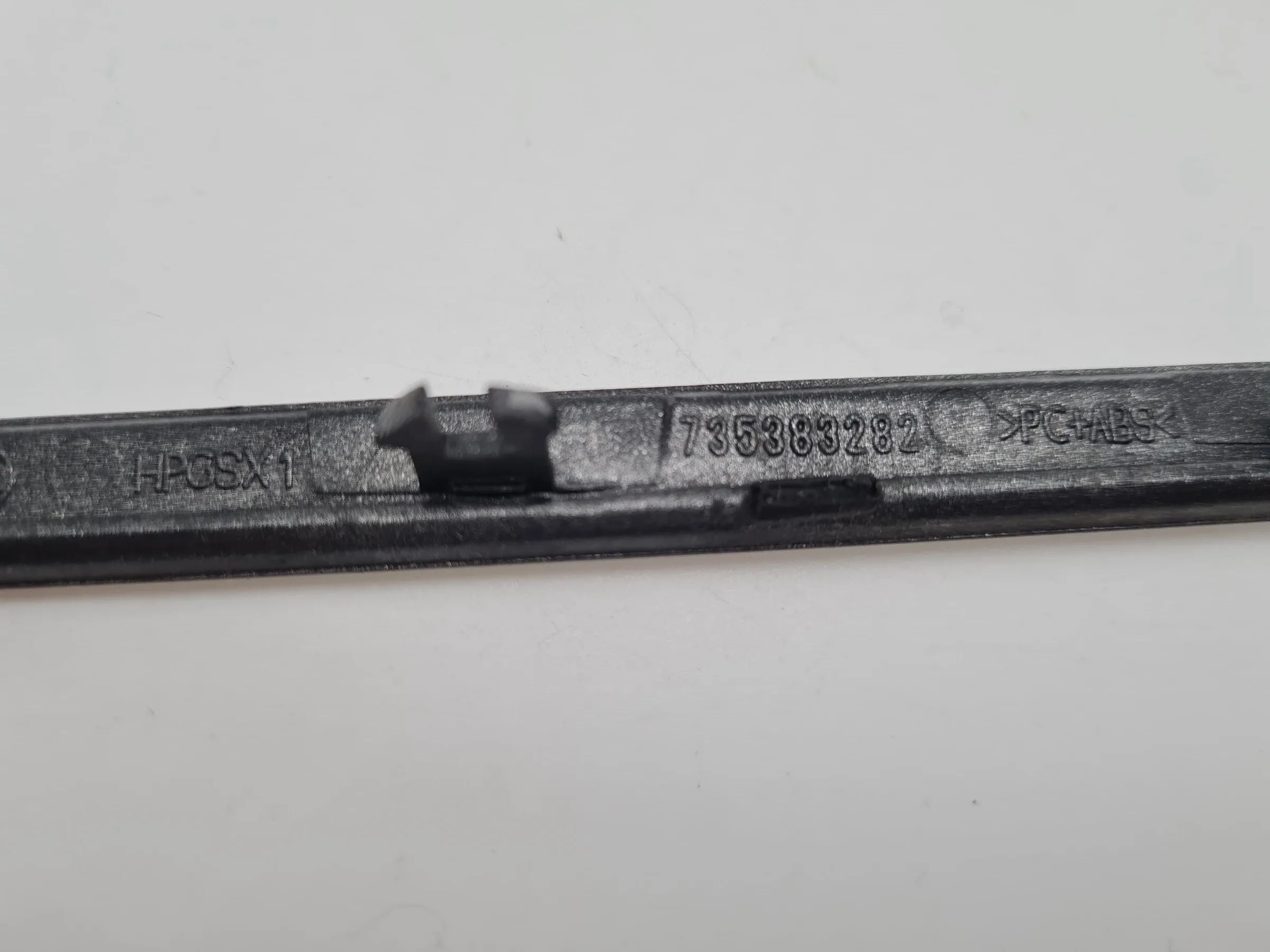 Original Fiat Punto Grande (199) Zierleiste Armaturenbrett 735383282