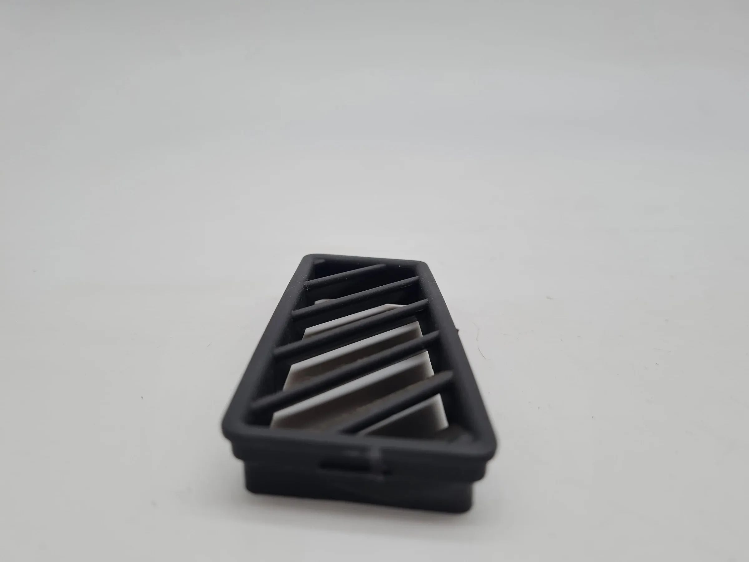 Original Audi A4 (8E/B6/B7) Luftgitter Blende Armaturenbrett Rechts 8E0819794B
