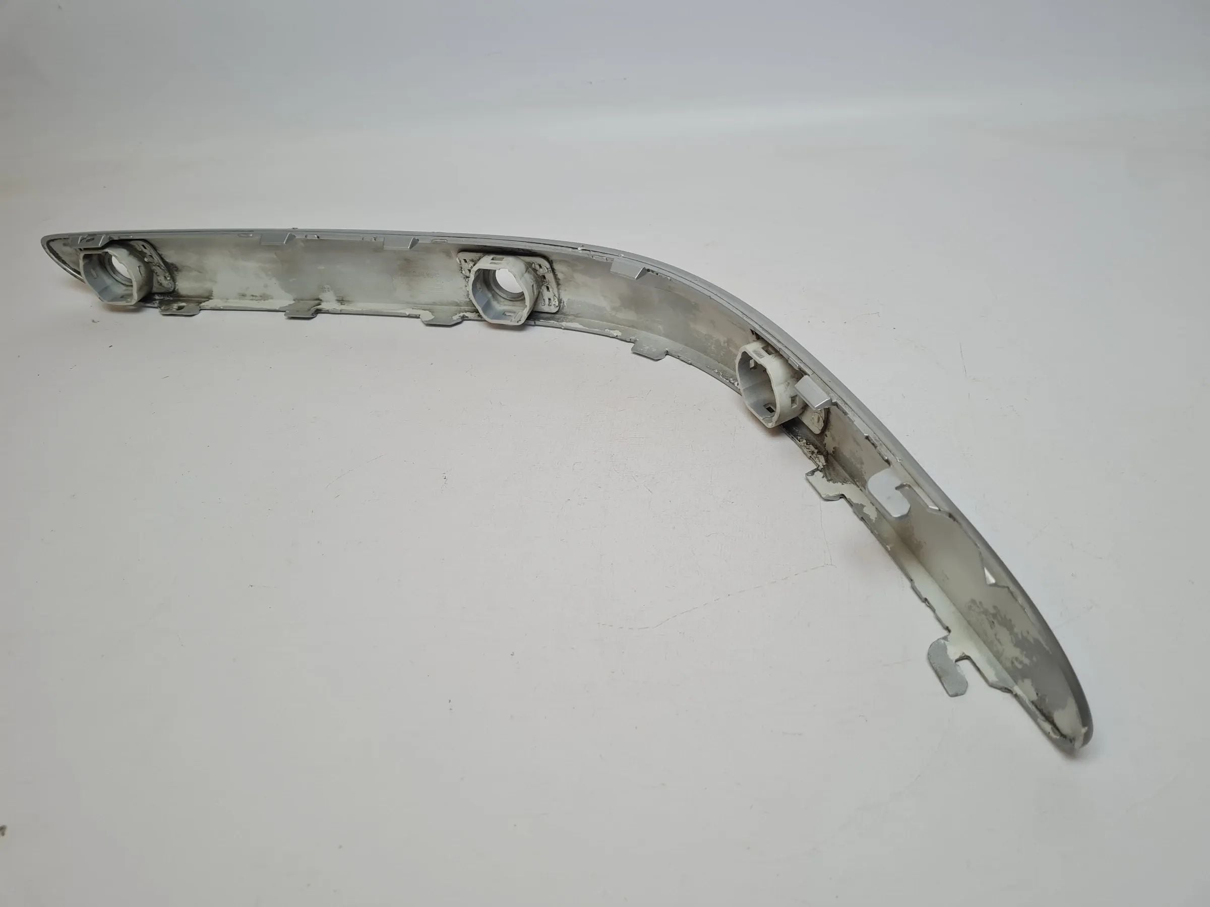 Original Mercedes-Benz C-Klasse (W203) Zierleiste Stoßstange Links A2038854321