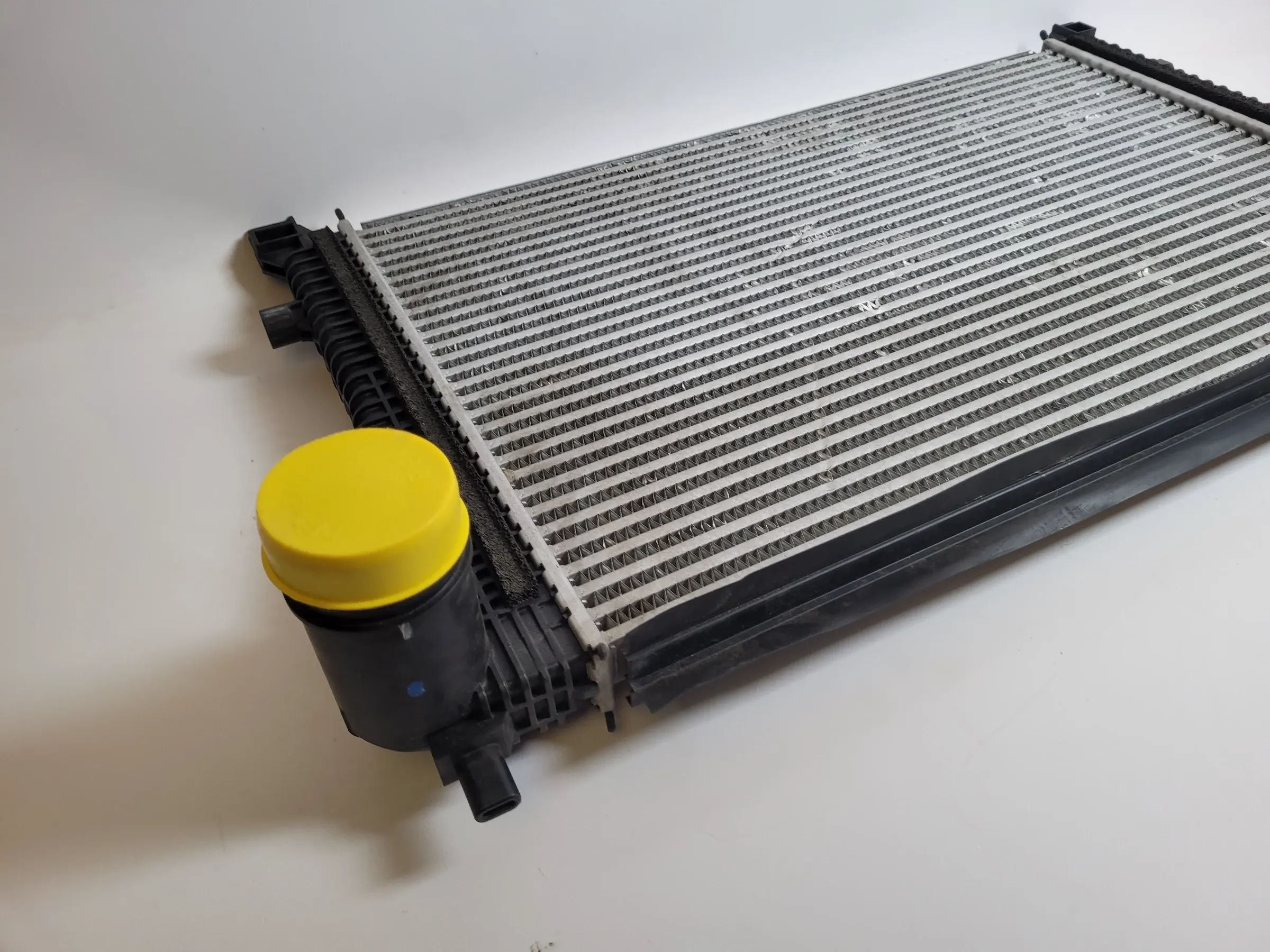 Original VW/Audi/Skoda Golf VII /Tiguan/Octavia III Ladeluftkühler 5Q0145803K