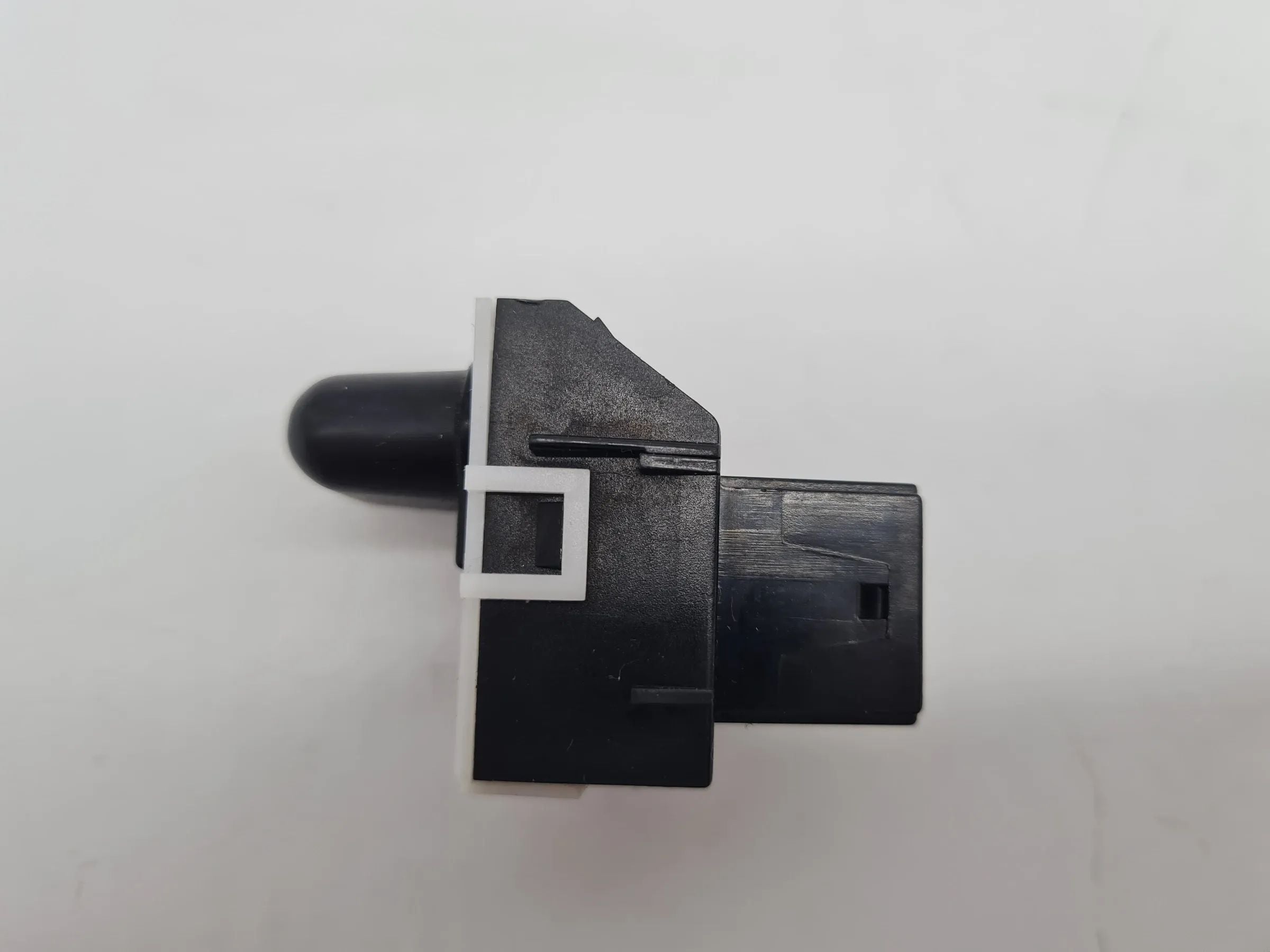 Original Audi A4 (8E/B6/B7) Sonnensensor Lichtsensor 8E0907539
