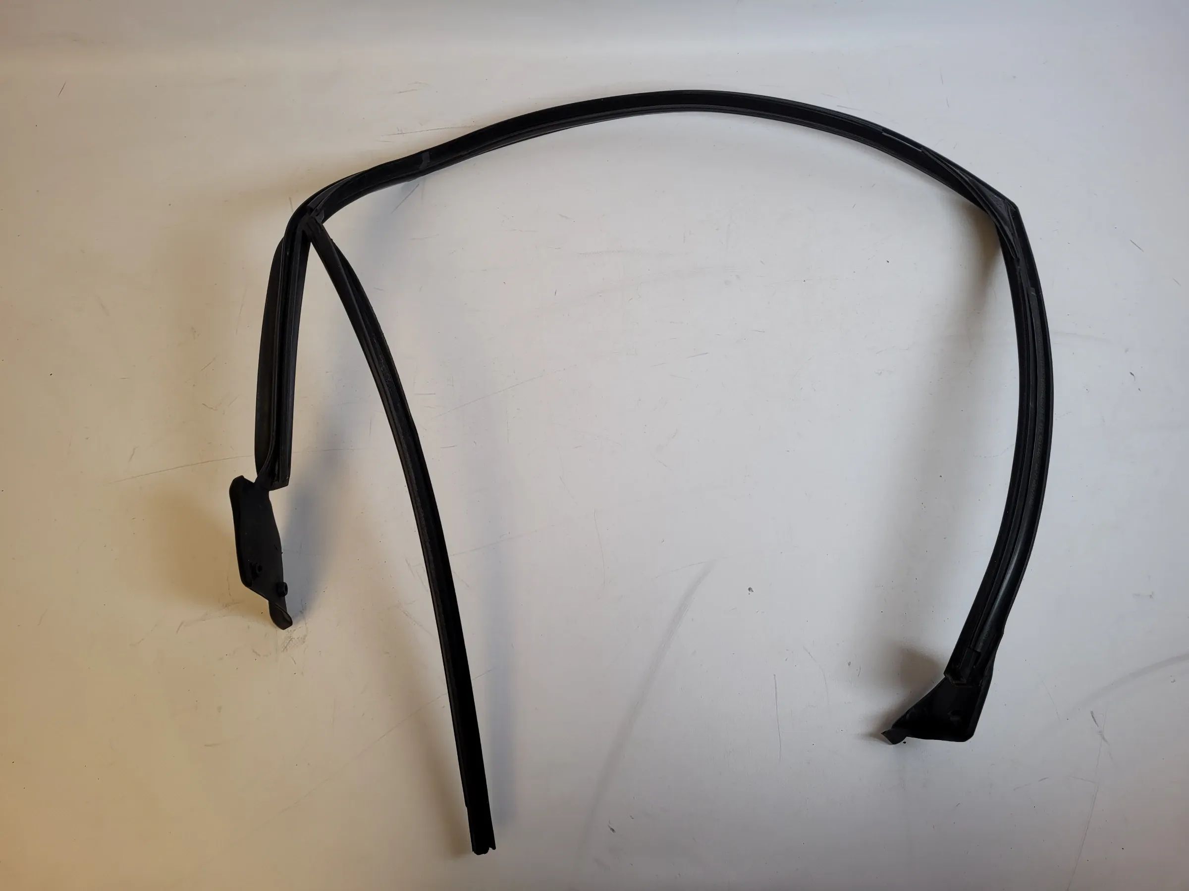 Original Audi A4 (8E/B6/B7) Tür Fenster Dichtung Links Hinten 8E5839439