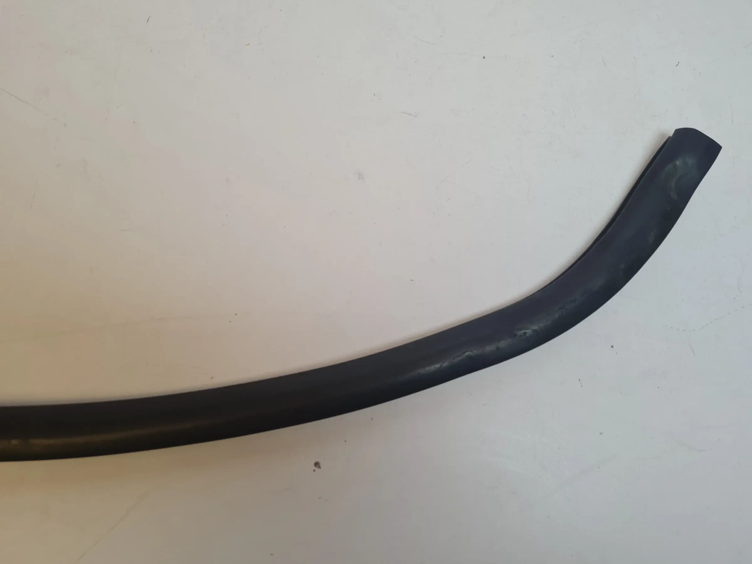 Original Mini One (R50/R53) Dichtung Frontklappe Motorhaube Vorne 1514688
