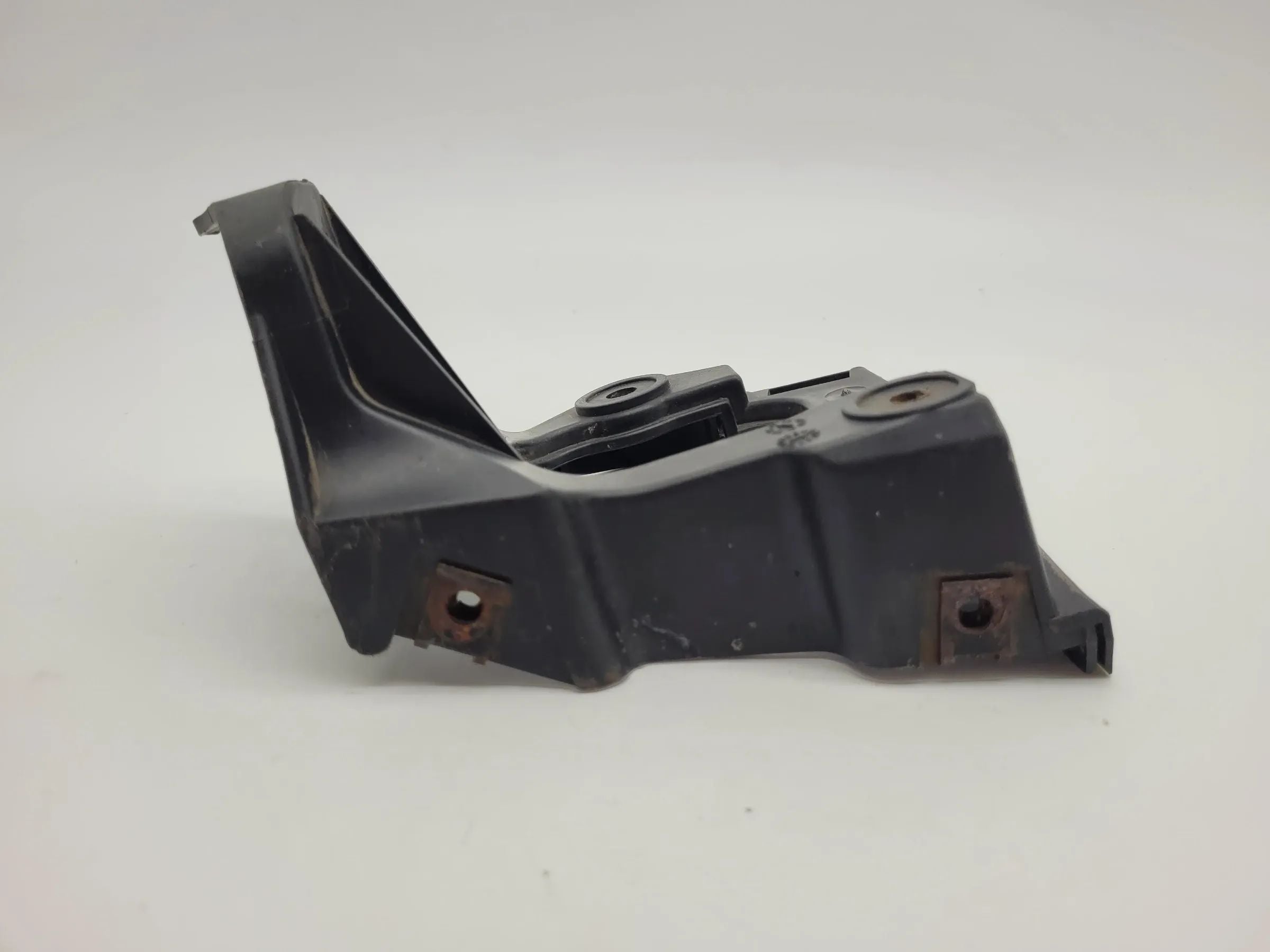 Original Audi A6 (4B2/4B4) Halter Seitenschweller Links 4B0853921A