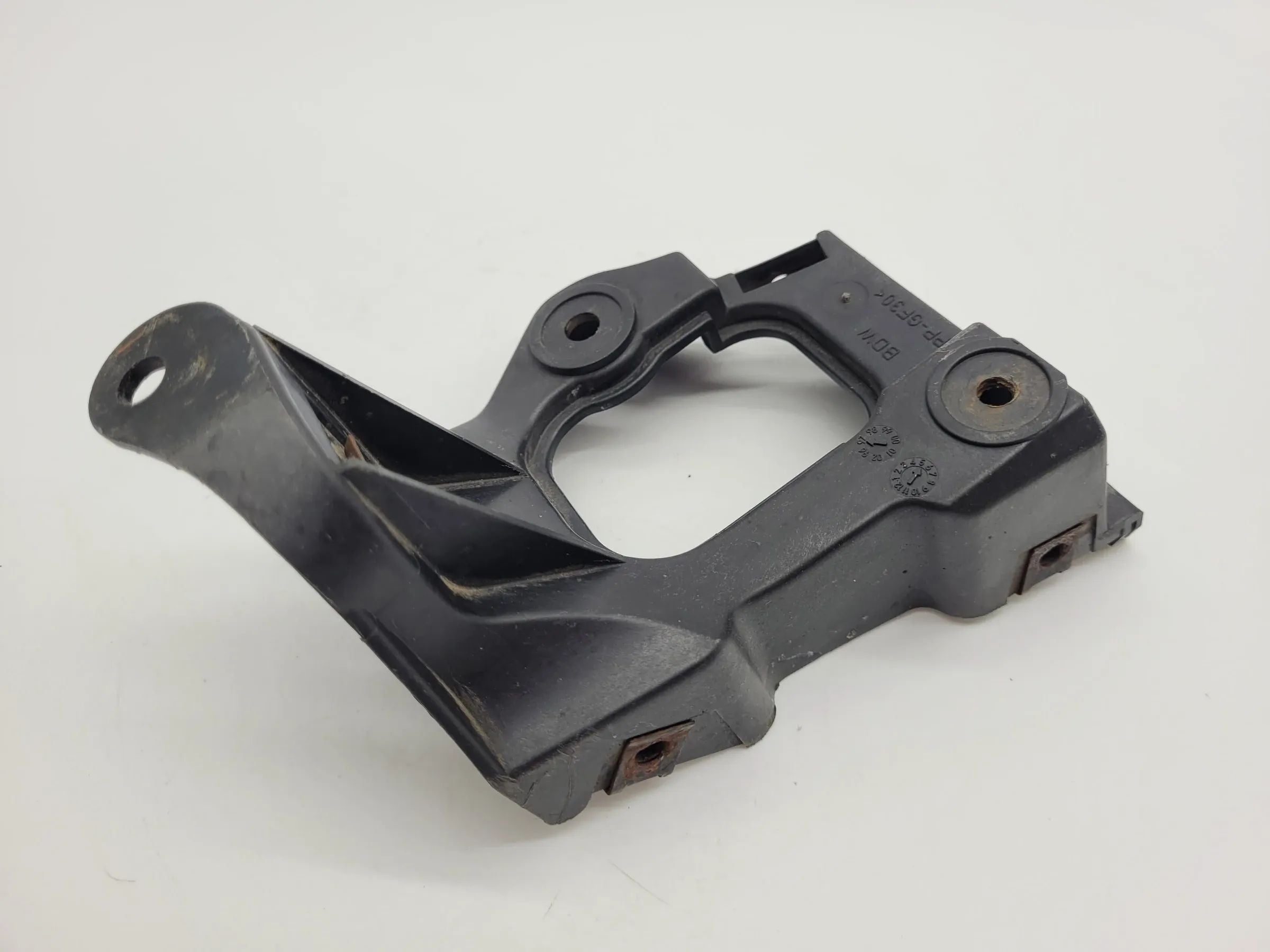 Original Audi A6 (4B2/4B4) Halter Seitenschweller Links 4B0853921A