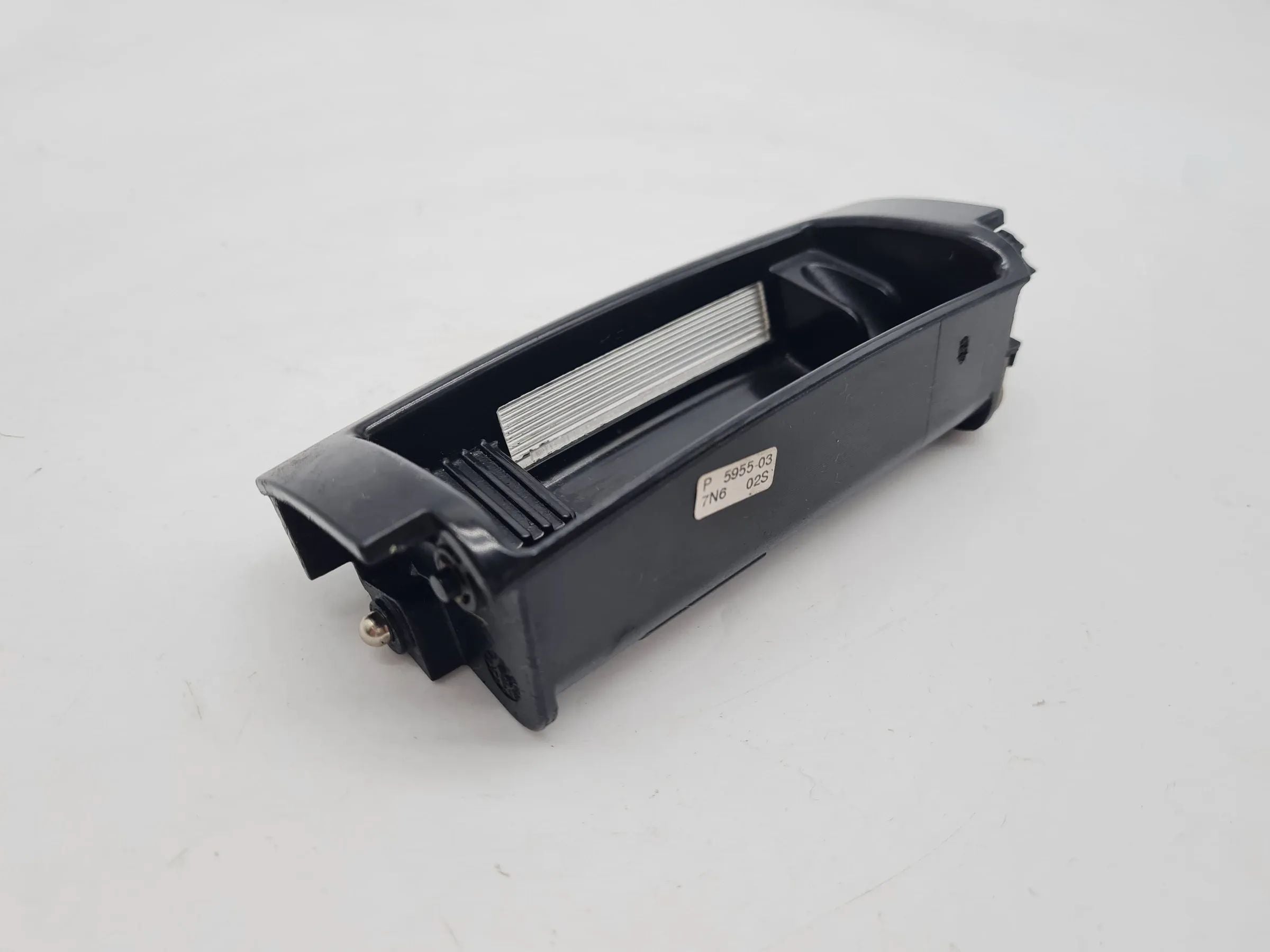Original Audi A4 (8E/B6/B7) Einsatz Aschenbecher Hinten 8E0857961