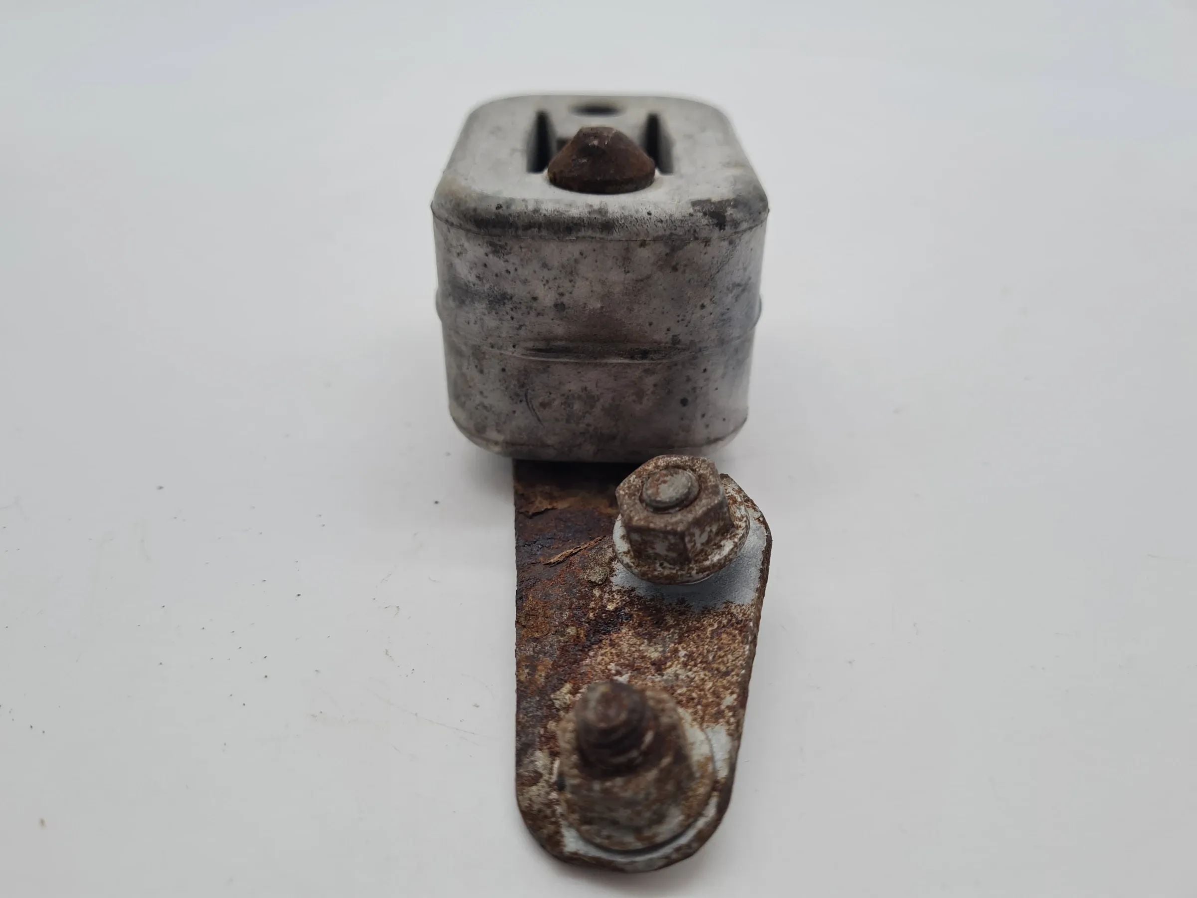 Original BMW 5er (E39) Auspuffhalter 18.21-1745359