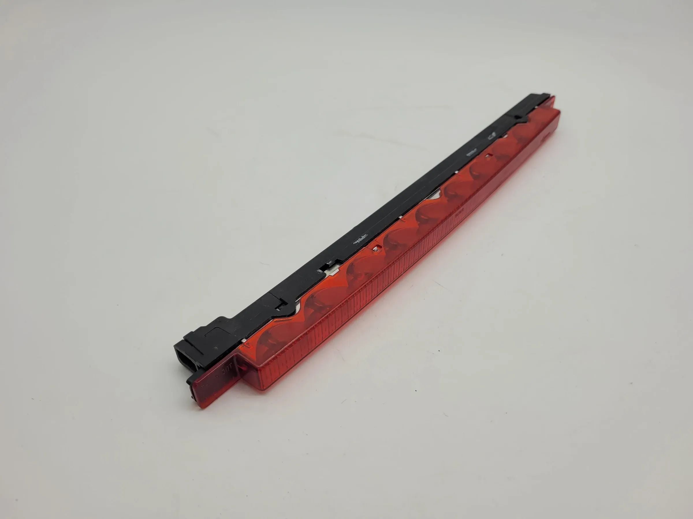 Original Audi A6 (4B2/4B4) Zusatzbremsleuchte 3. Bremsleuchte 4B0945097