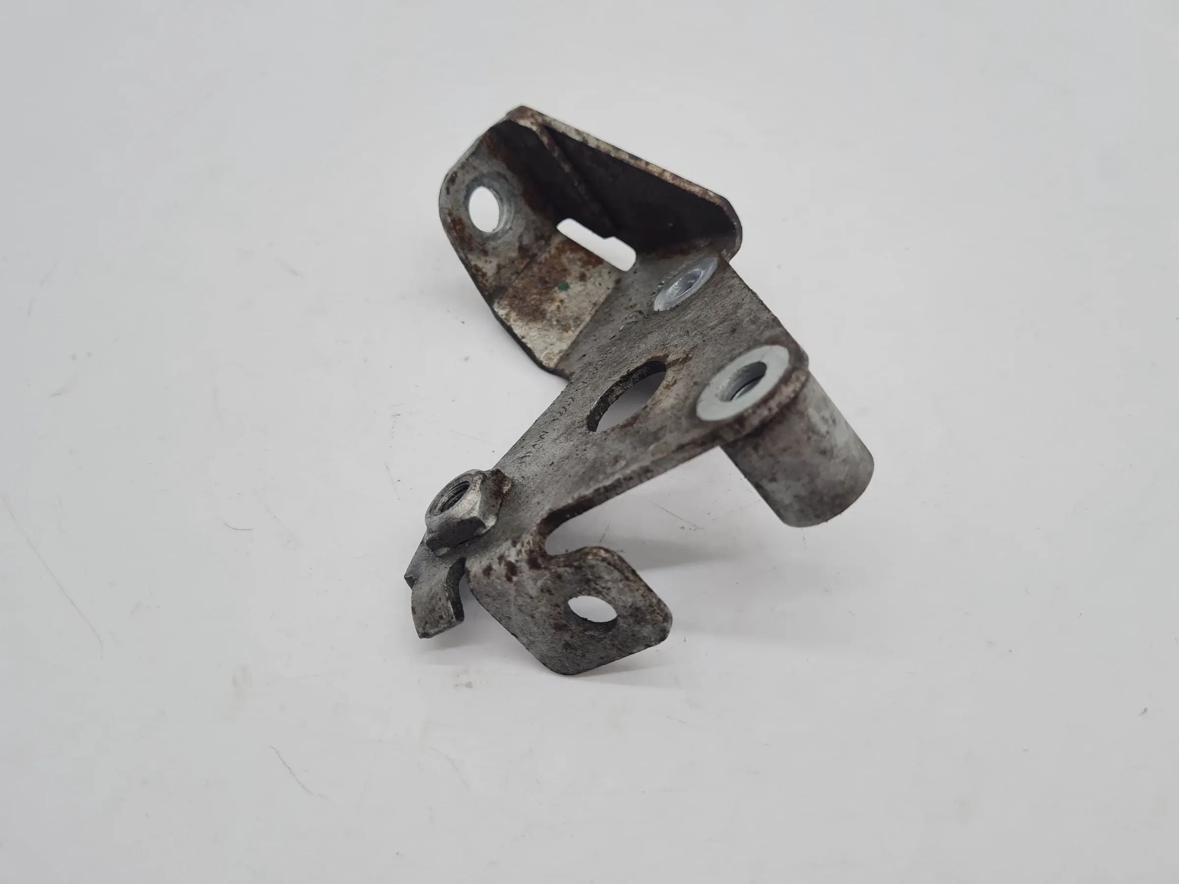 Original BMW 5er E60/E61 Halter Halterung Servopumpe 6766190