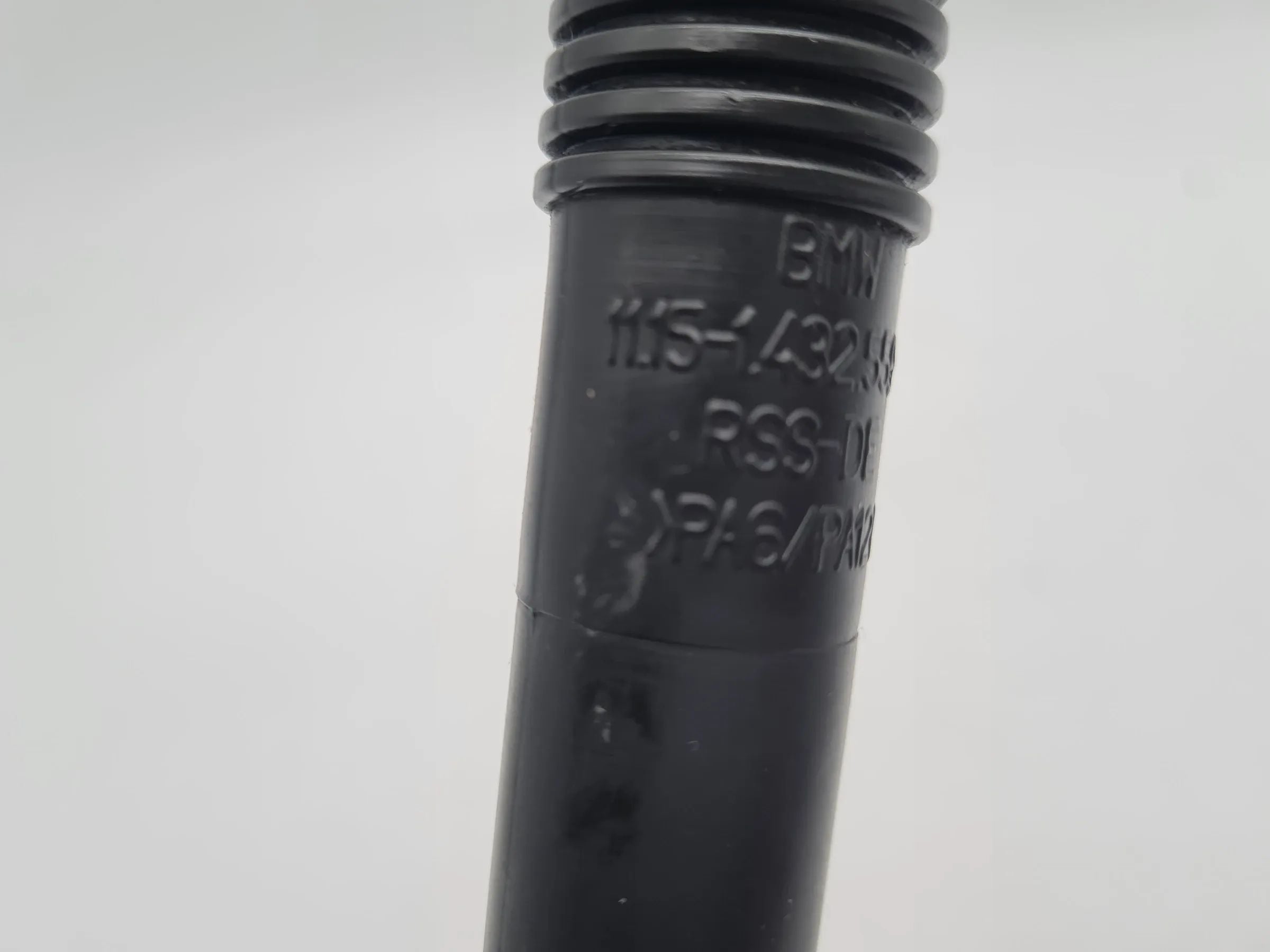 Original BMW E46/E39/E60/M52/M54 Entlüftungsschlauch 11.15-1432559-07