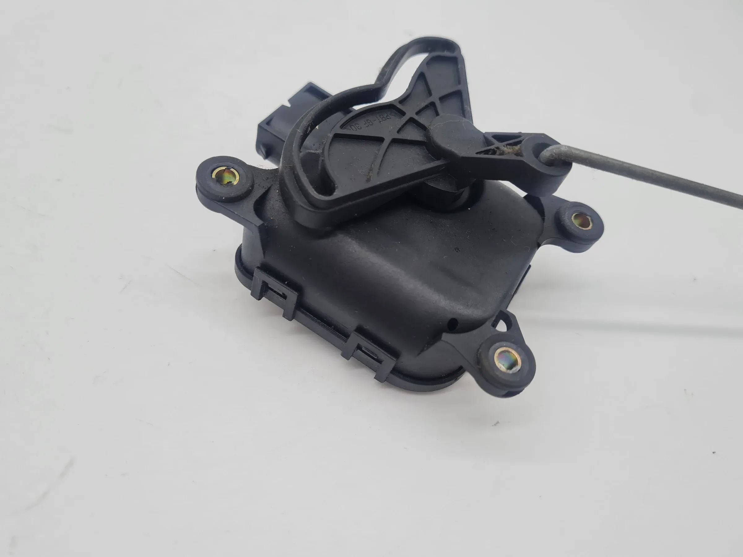 Original Audi A6 (4B2/4B4) Stellmotor Temperaturregelklappe 0132801129