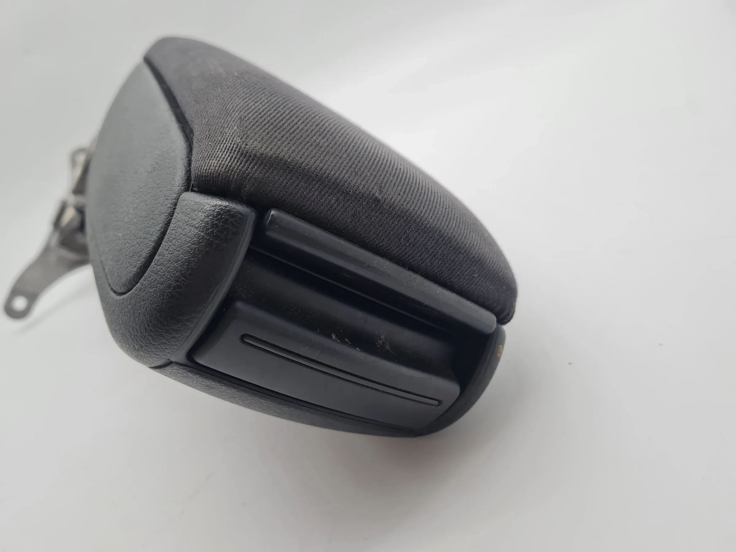 Original Audi A6 (4B2/4B4) Mittelarmlehne Armlehne Stoff 4B0864207K
