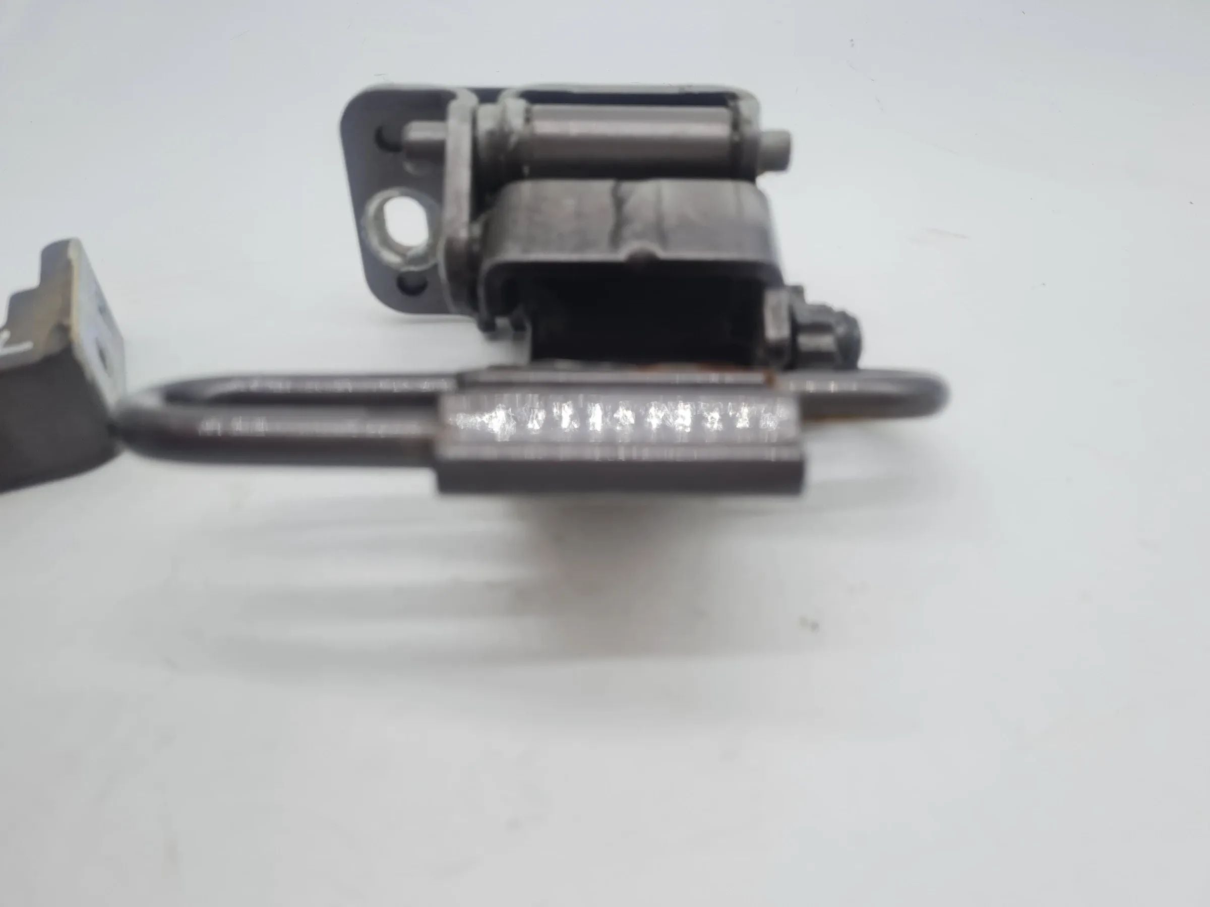 Original Audi A6 (4B2/4B4) Türscharnier Satz Set Hinten Links 4B0833411E