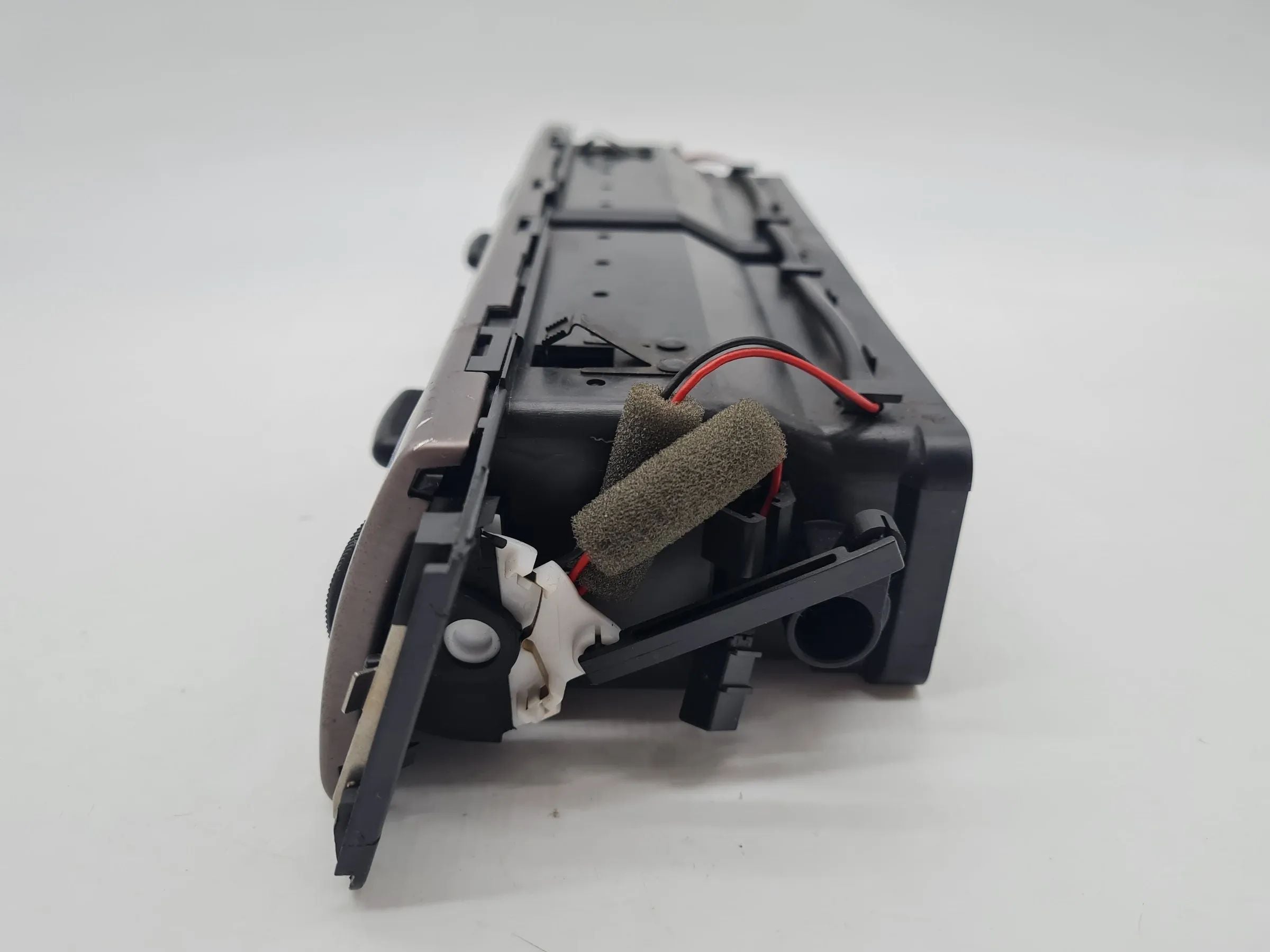 Original Audi A6 (4B2/4B4) Luftausströmer Luftdüse Mitte Vorne 4B1820951