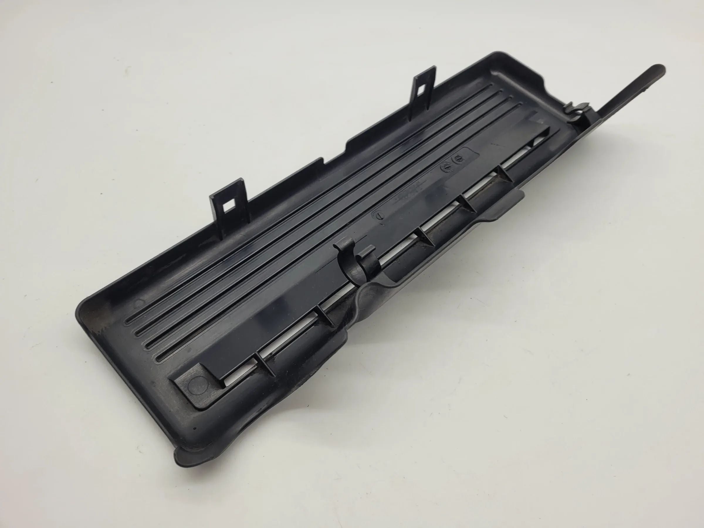 Original Mini One (R50/R53) Abdeckung Einspritzrohr Motor 7510290