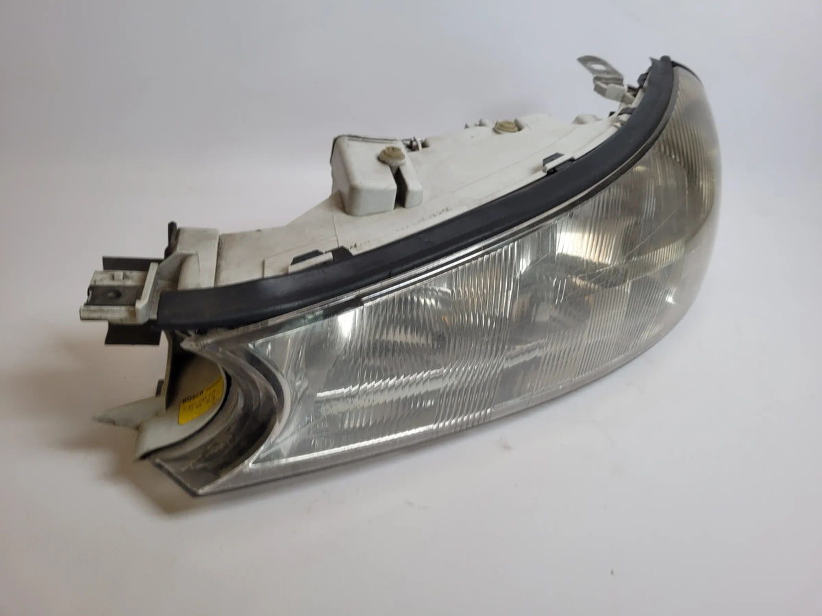 Ford Mondeo II 2 BAP/BNP Scheinwerfer/Frontleuchte Links 0301098205 Original