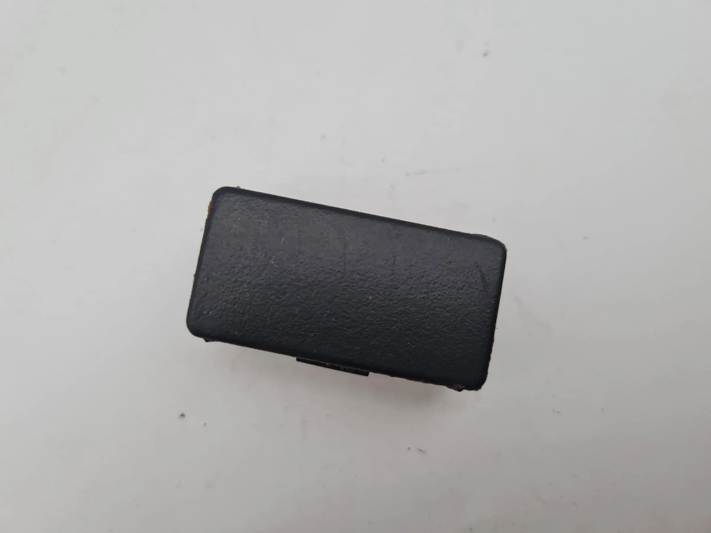 BMW 7er E38 Seiten Verkleidung Blindknopf Rechts Vorne 52.10-8207257 Original