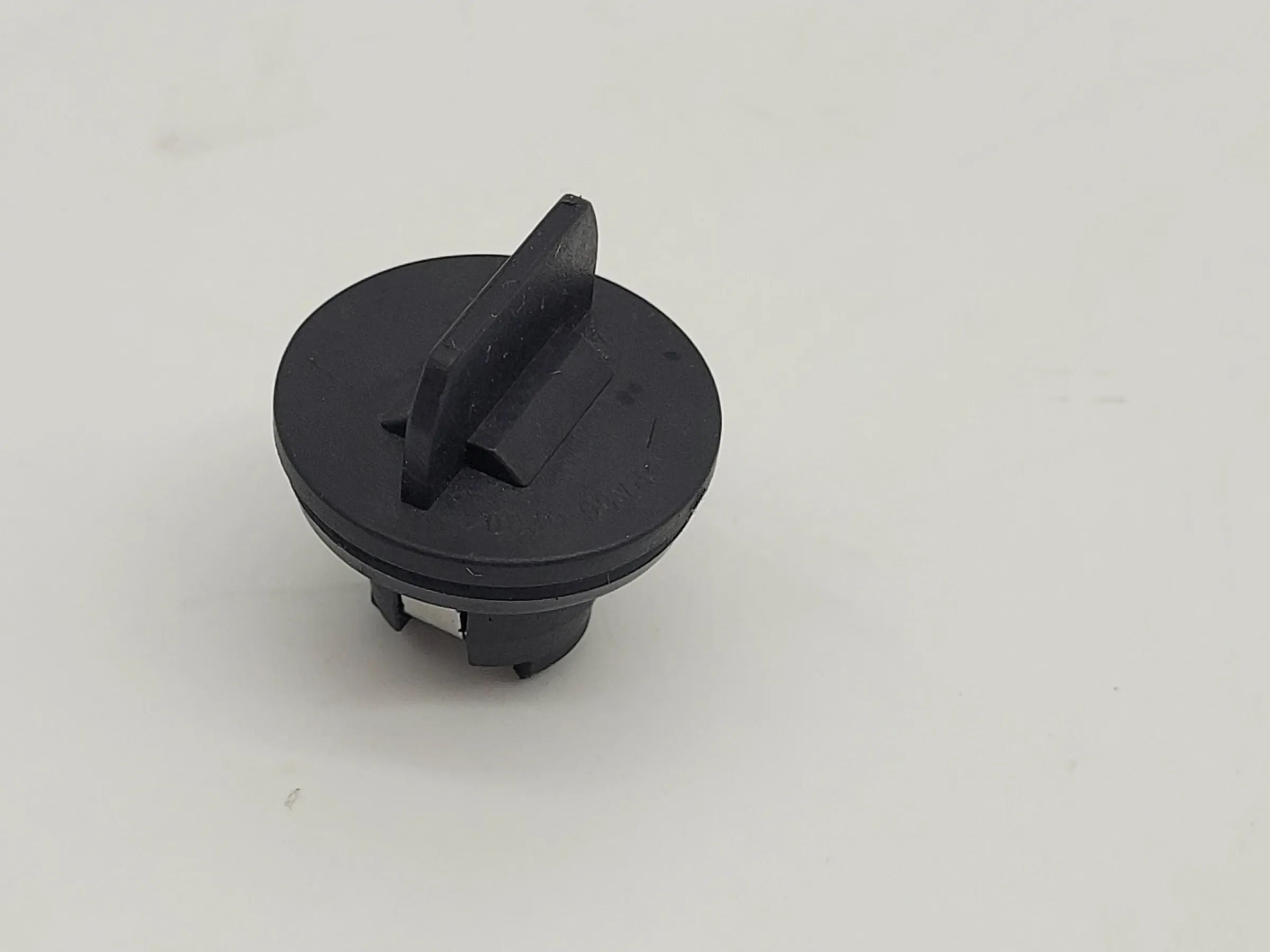 Original Audi Q3 (8UB/8UG) Lampenfassung Rücklicht L/R (8U0945095/6 C)