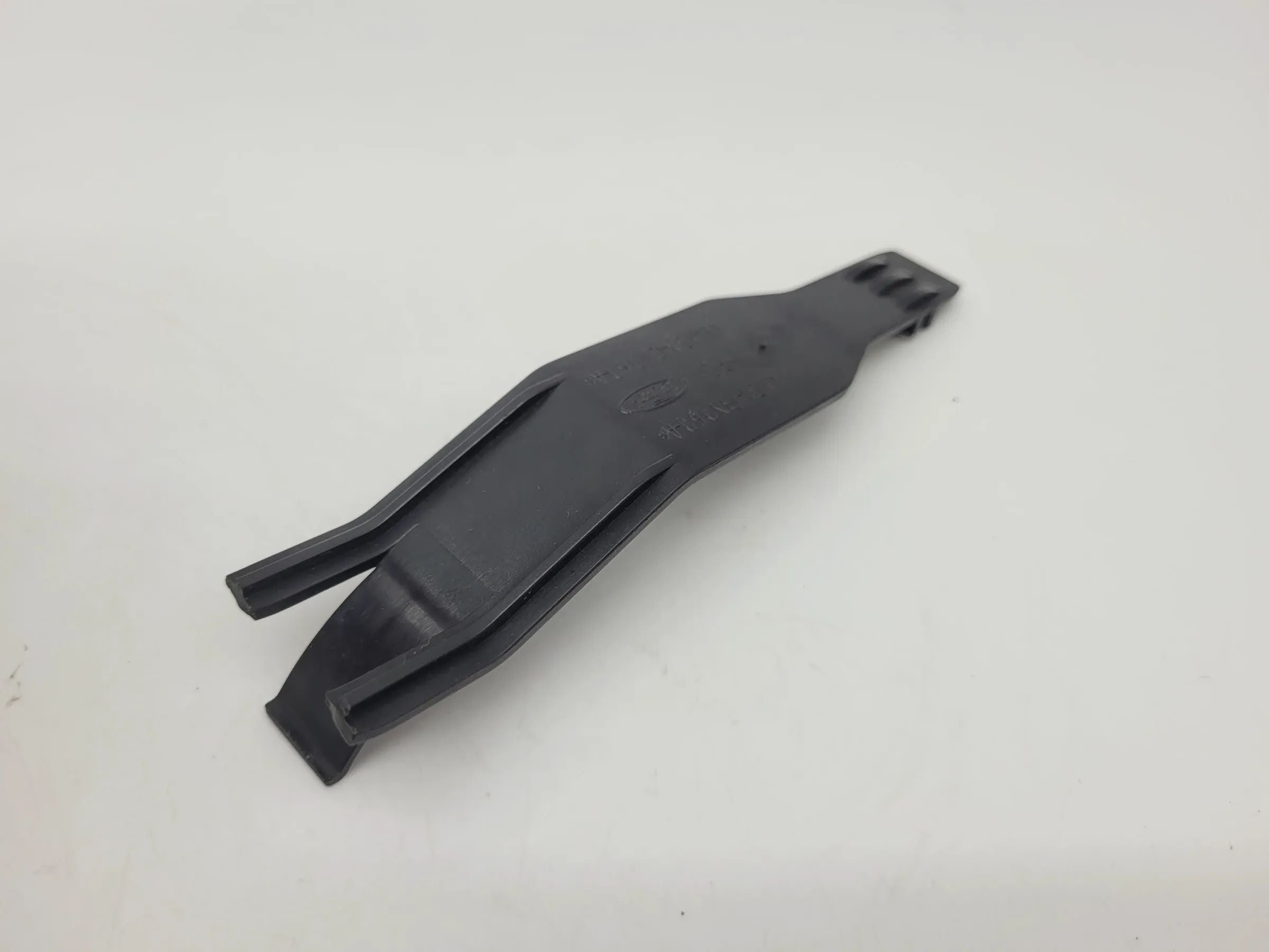 Ford Focus II DA Scheinwerfer Schiene Halter L/R 4M51-13N060-AA (Original)