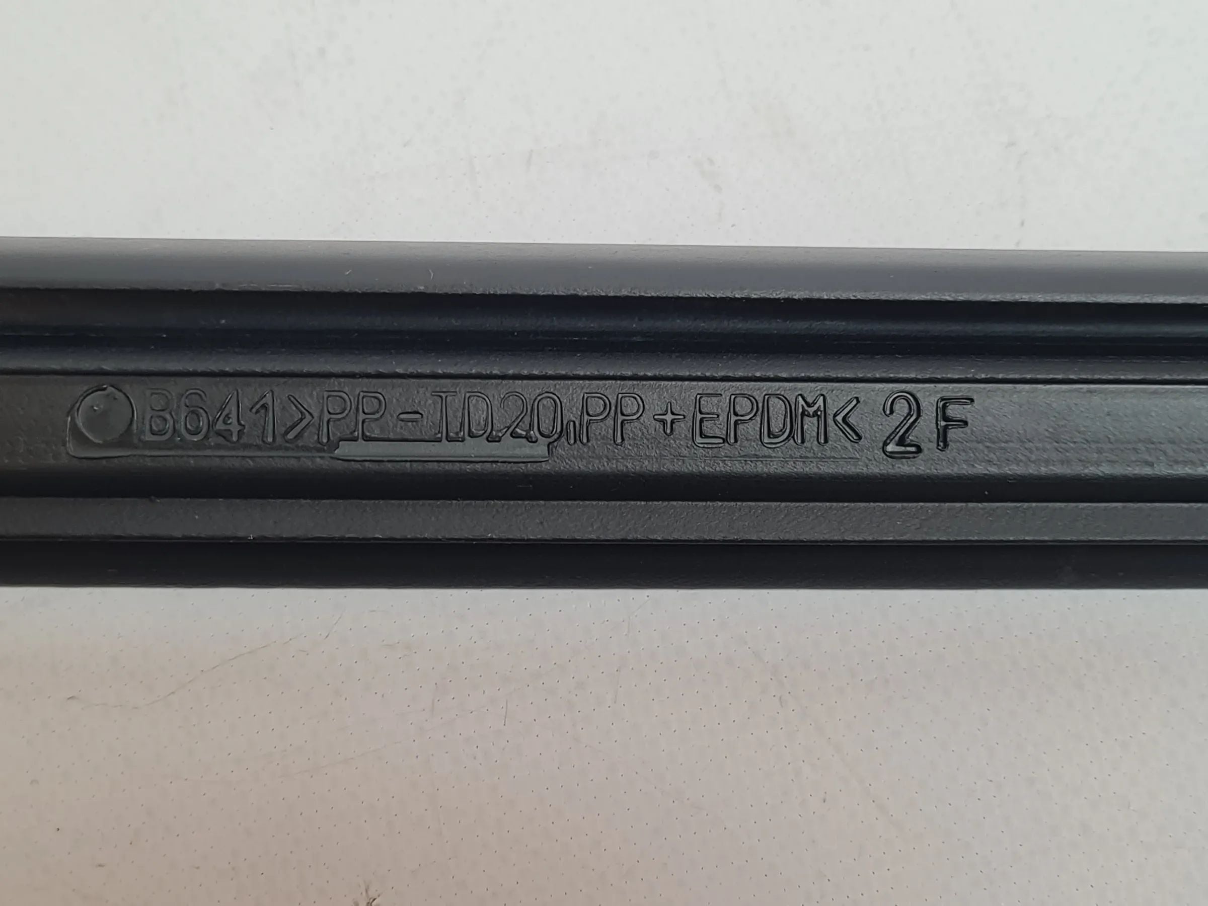 Fiat Punto (188) Fensterschachtleiste Vorne L/R (2 Türer)