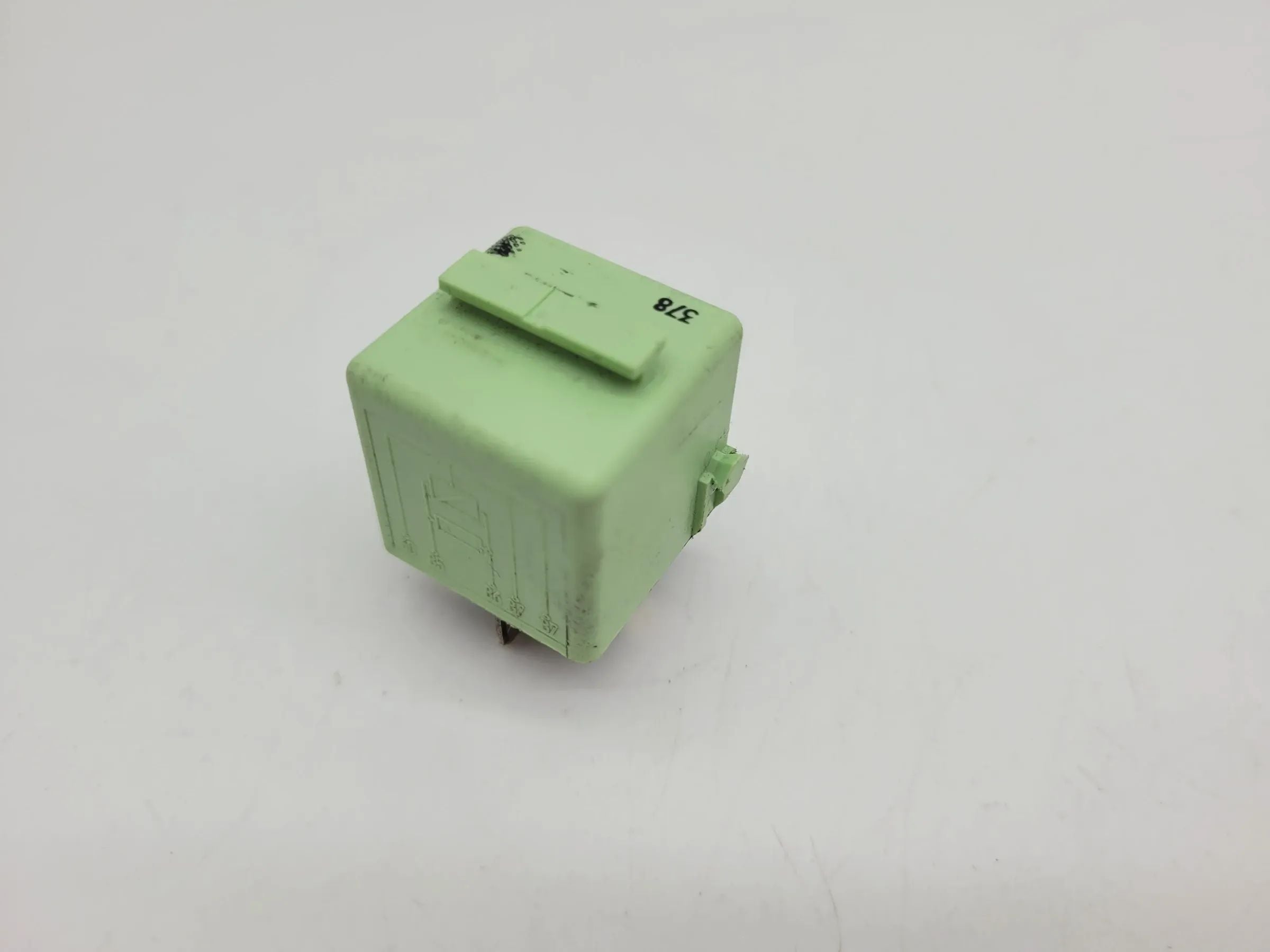 Original BMW 3er/5er E36/E39/E46 etc Relais Grün 61.36-8373700