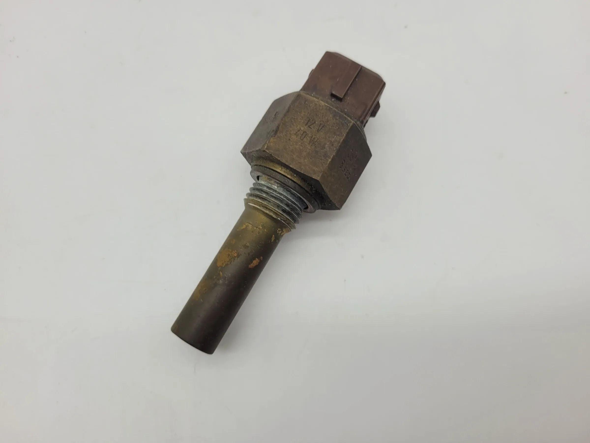 BMW 5er E28 E34 6er E24 7er E23 E32 Kühlflüssigkeit Temperaturfühler 0280130023
