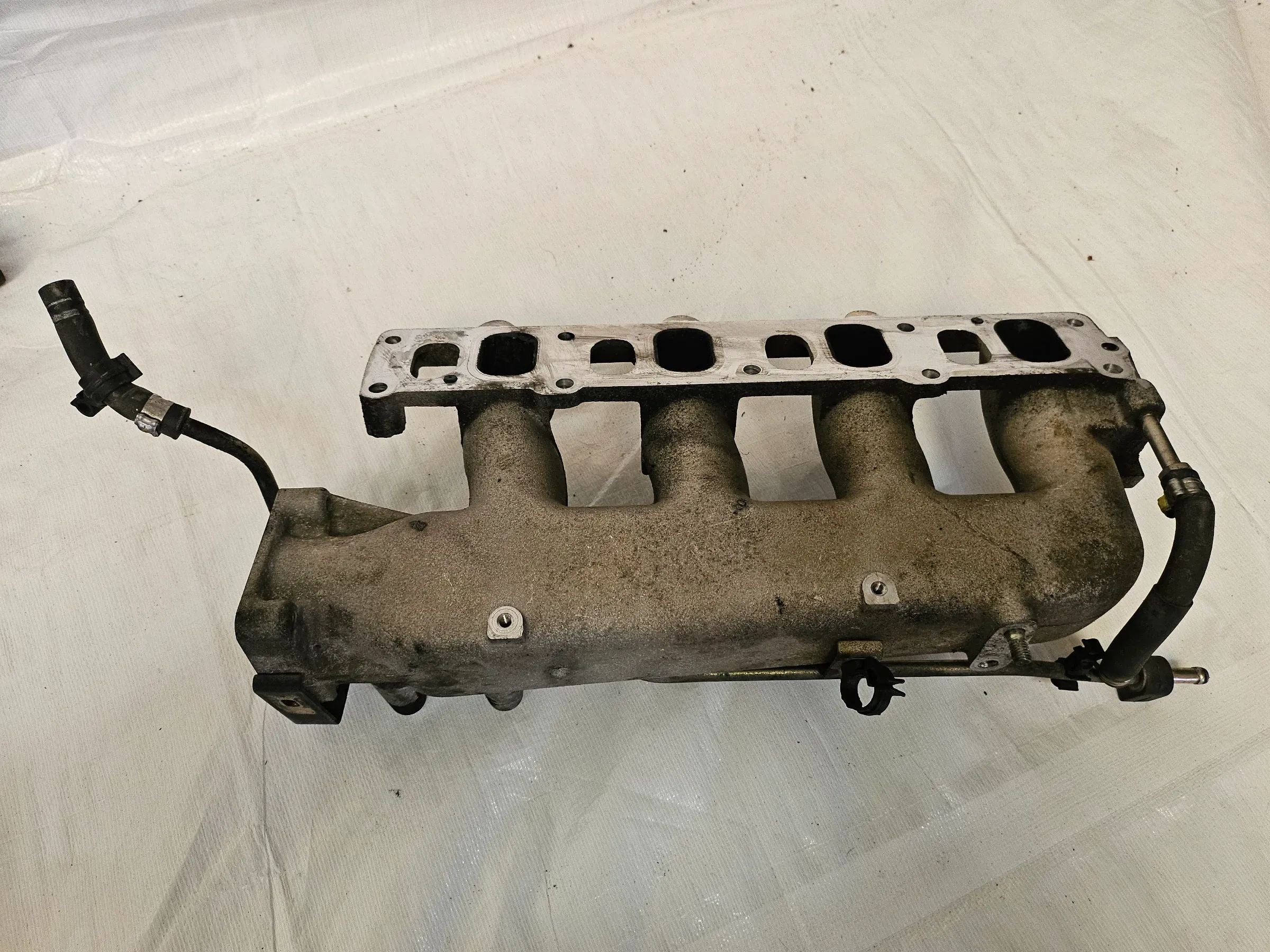 Fiat Punto 1.9 JTD 188 63 KW 85 PS Ansaugkrümmer Ansaugbrücke Original