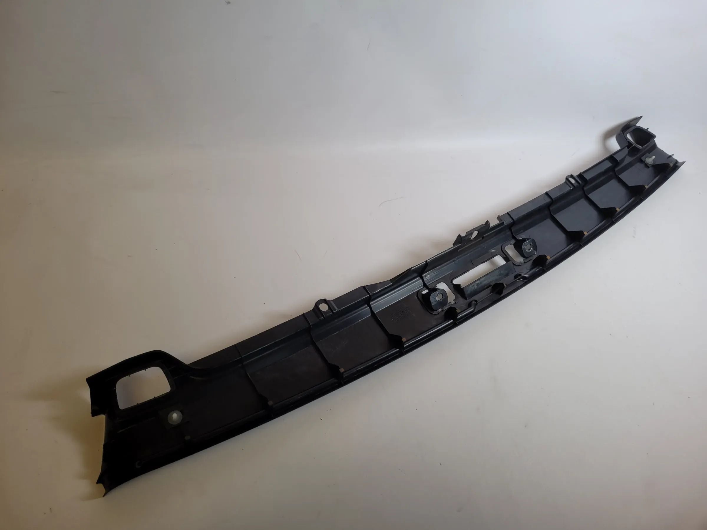 BMW 5er Touring E39 Blende Landekante Kofferraum 51.47-8185232 Original