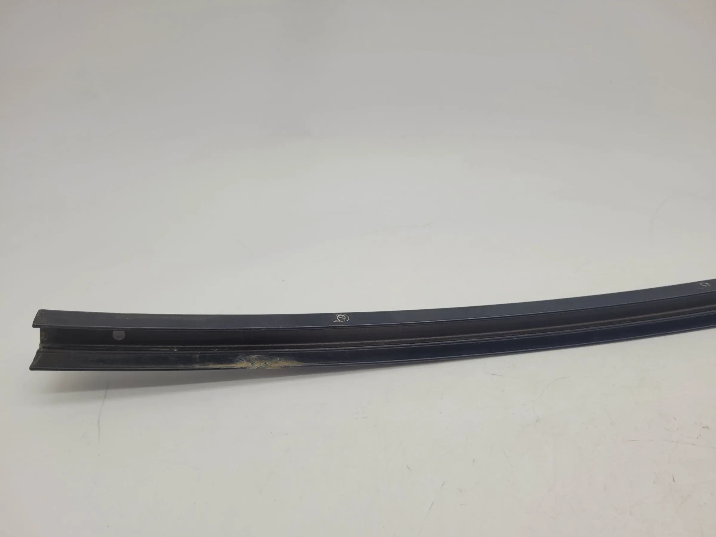 BMW 5er Touring E39 Türleiste Zierleiste Schwarz 2 Hinten Links Außen Mitte