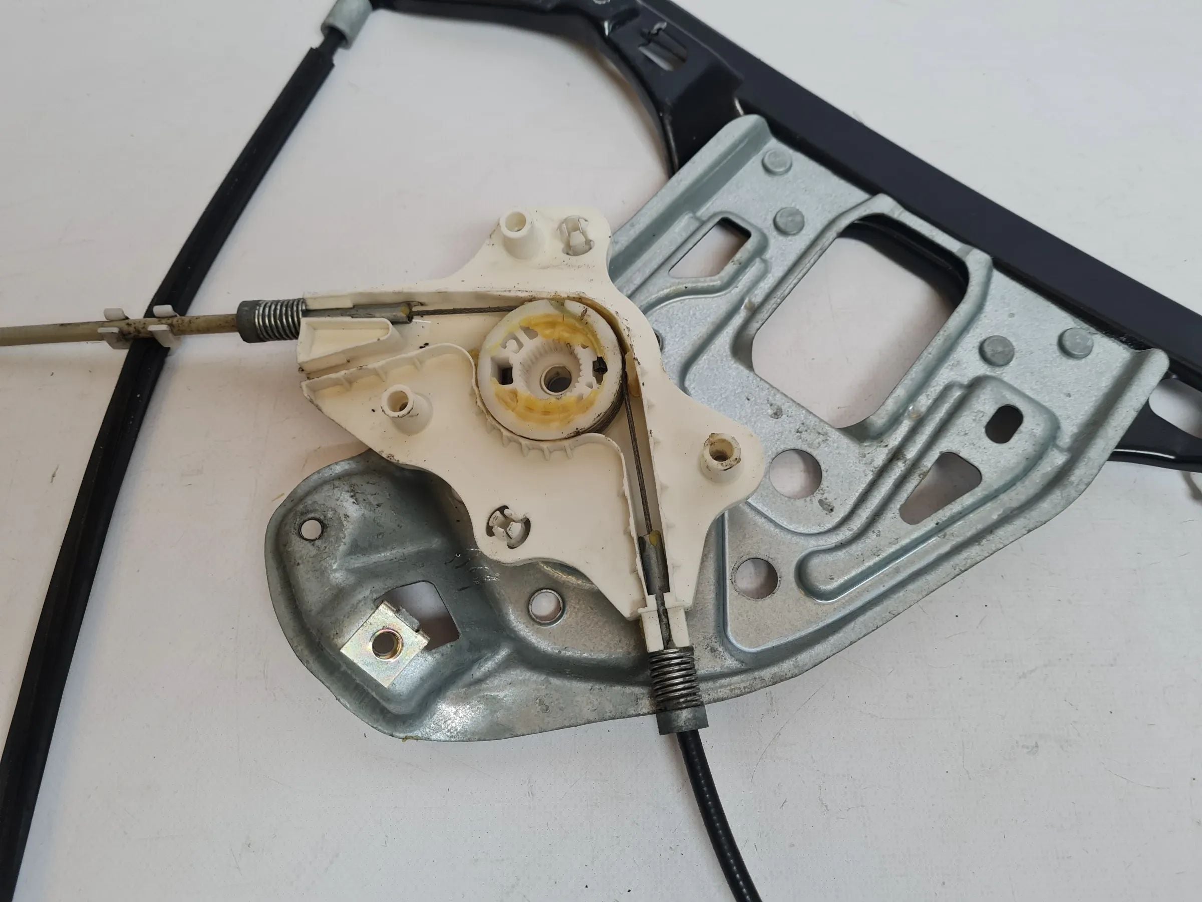Original Mercedes C-Klasse (CL203) Fensterheber Elek. Links Vorne A2037200546