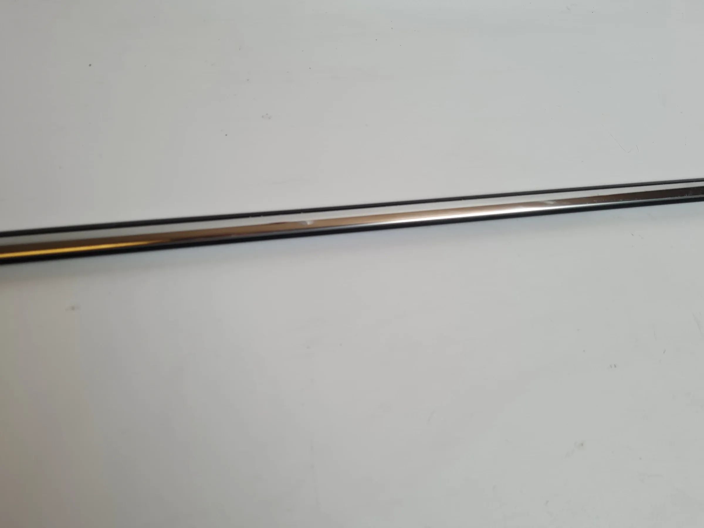 Mini One (R50/R53) Türleiste Zierleiste Rechts (an 7039866) (Original)