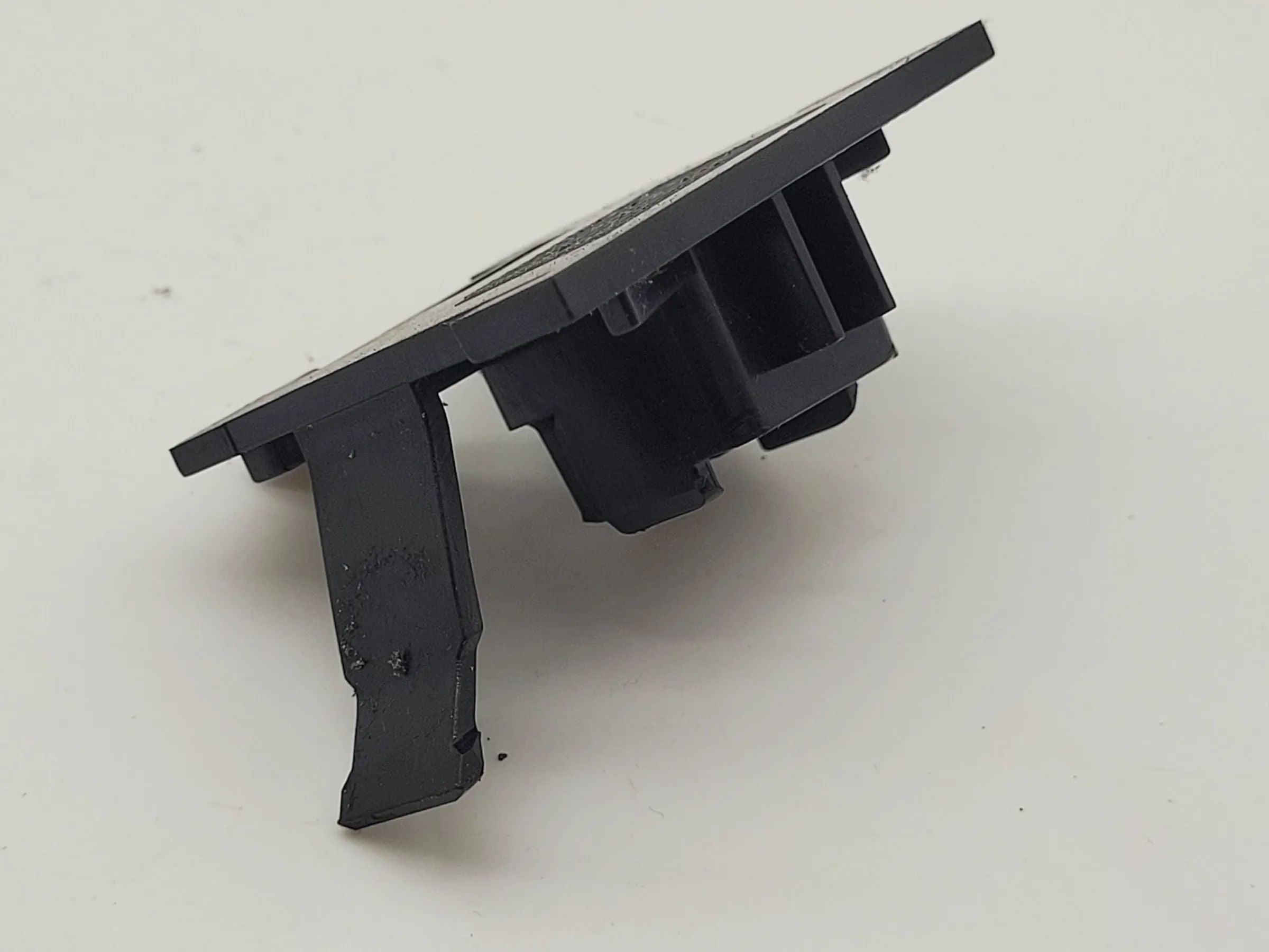 BMW 7er E38 Verkleidung Sitzträgerplatte Links Vorne 52.10-8207405 Original