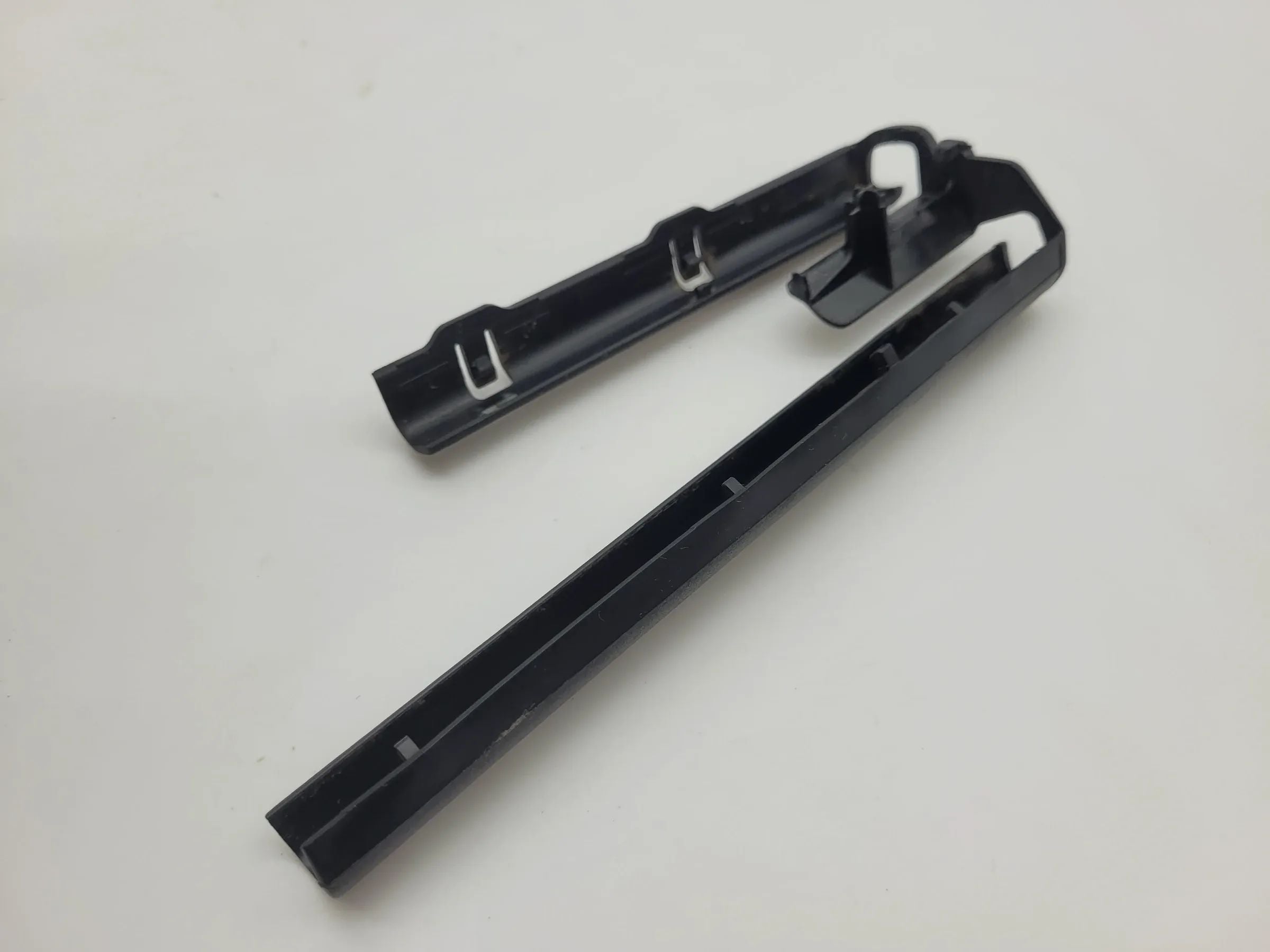 BMW 7er E38 Abdeckung Sitzschiene Links Vorne 52.10-8207205 Original