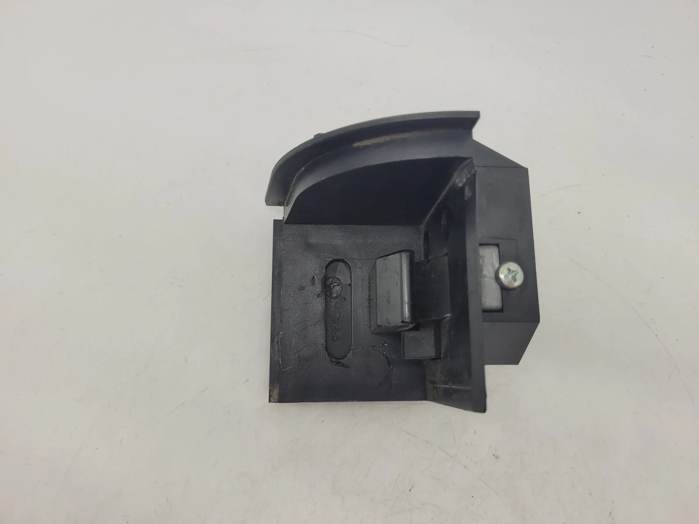 BMW 5er Touring E39 Aufnahme Sichtschutzrollo Rechts 8203968 Original