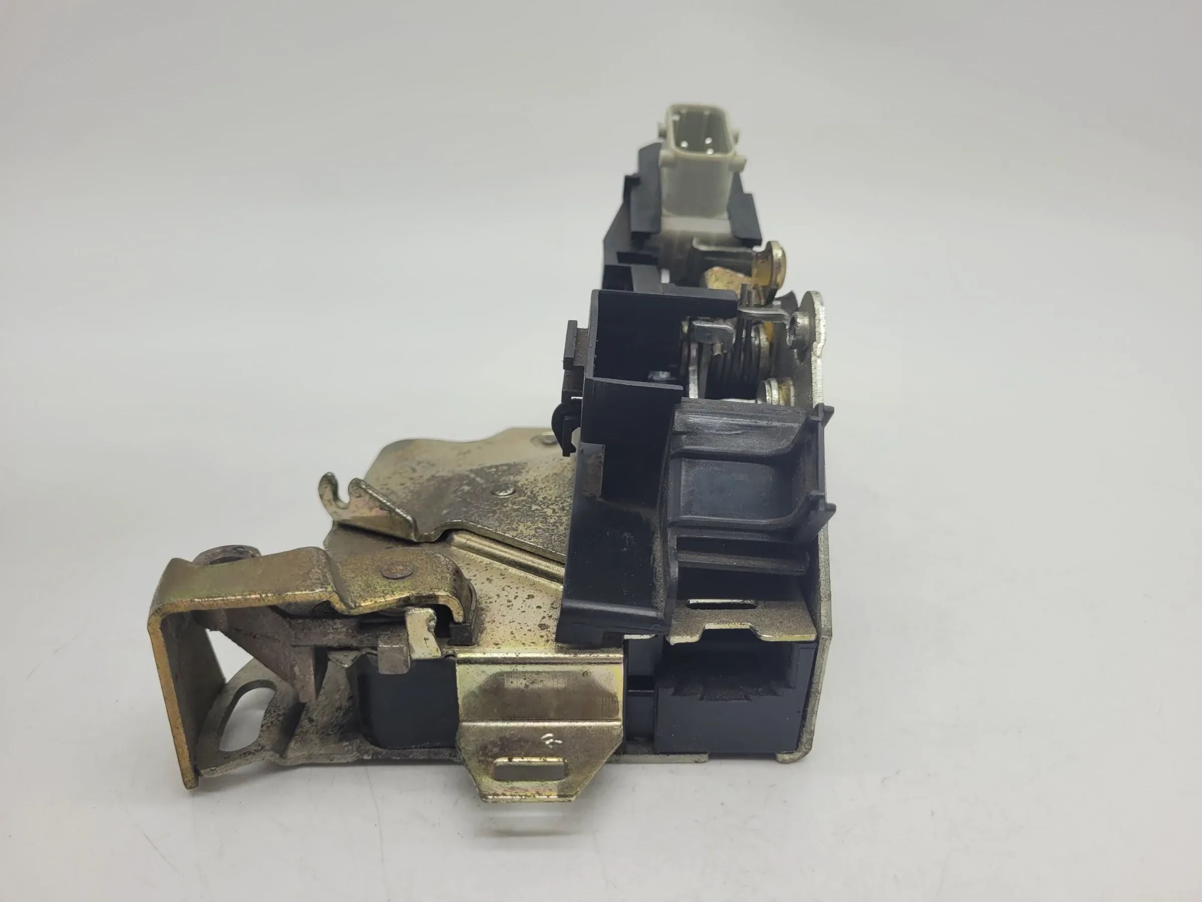 BMW 5er Touring E39 Türschloss mit Stellmotor Rechts Hinten 8166246 (Original)
