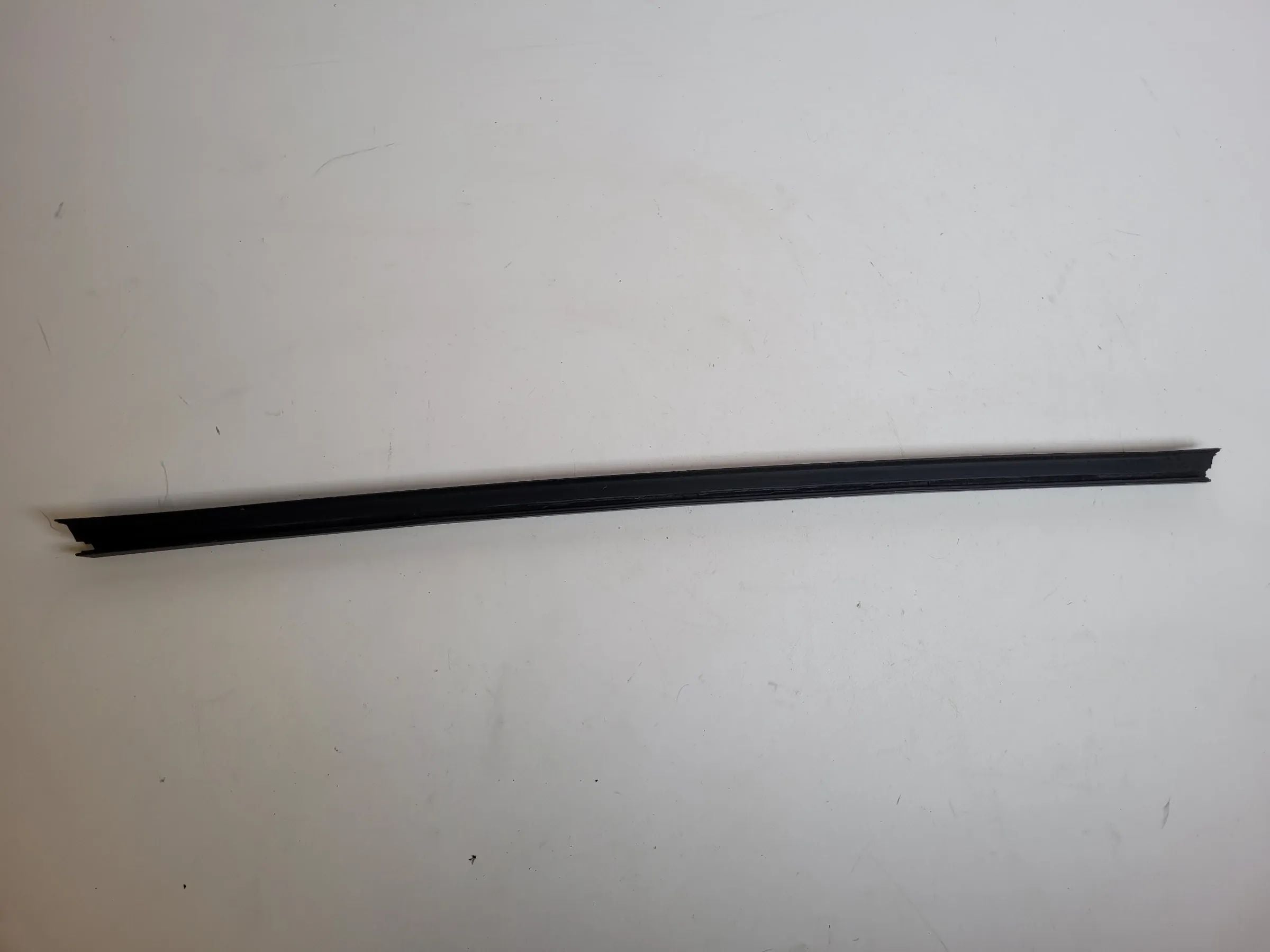 BMW 3er Touring E91 Schachtleiste Dichtung 1 Vorne Links Innen 17033 Original