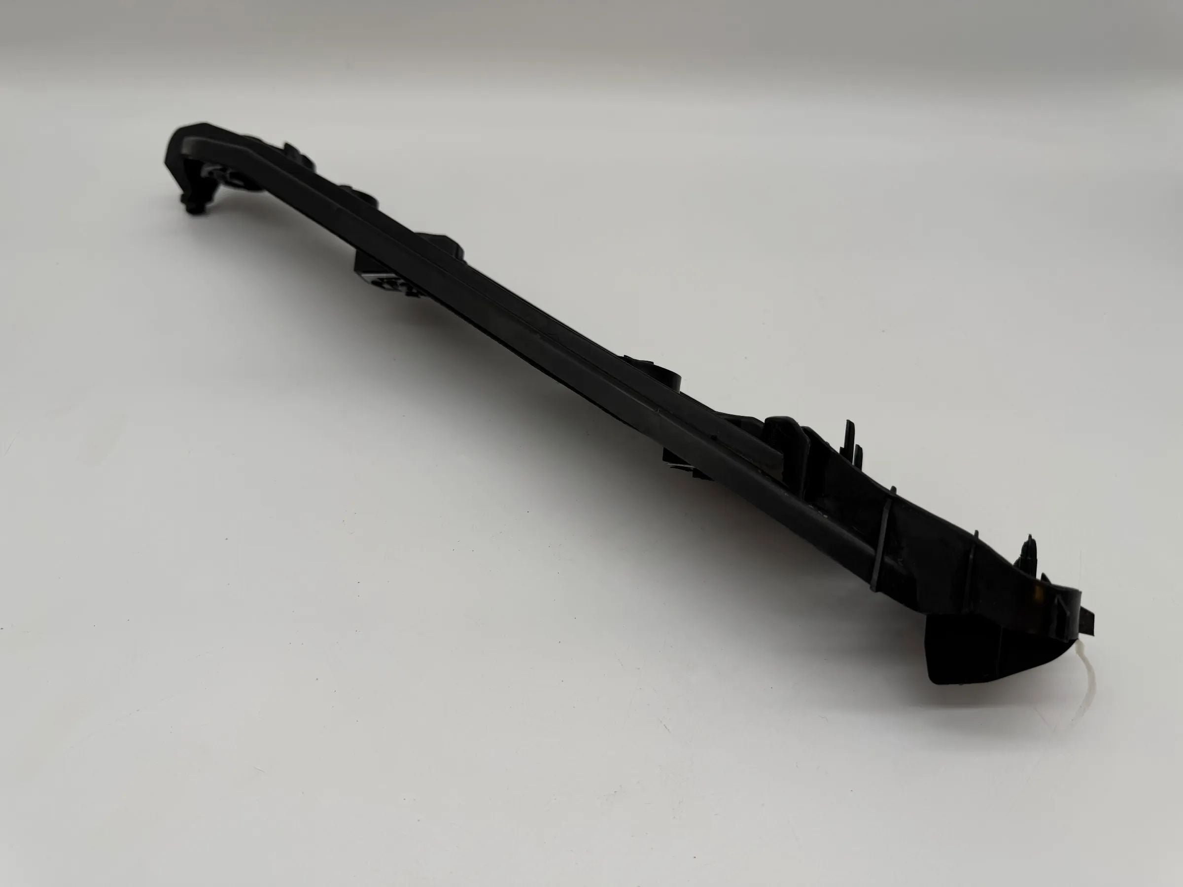 อะไหล่แท้ Opel Corsa C ไฟท้าย ขายึดโคมขวา Valeo 09114337