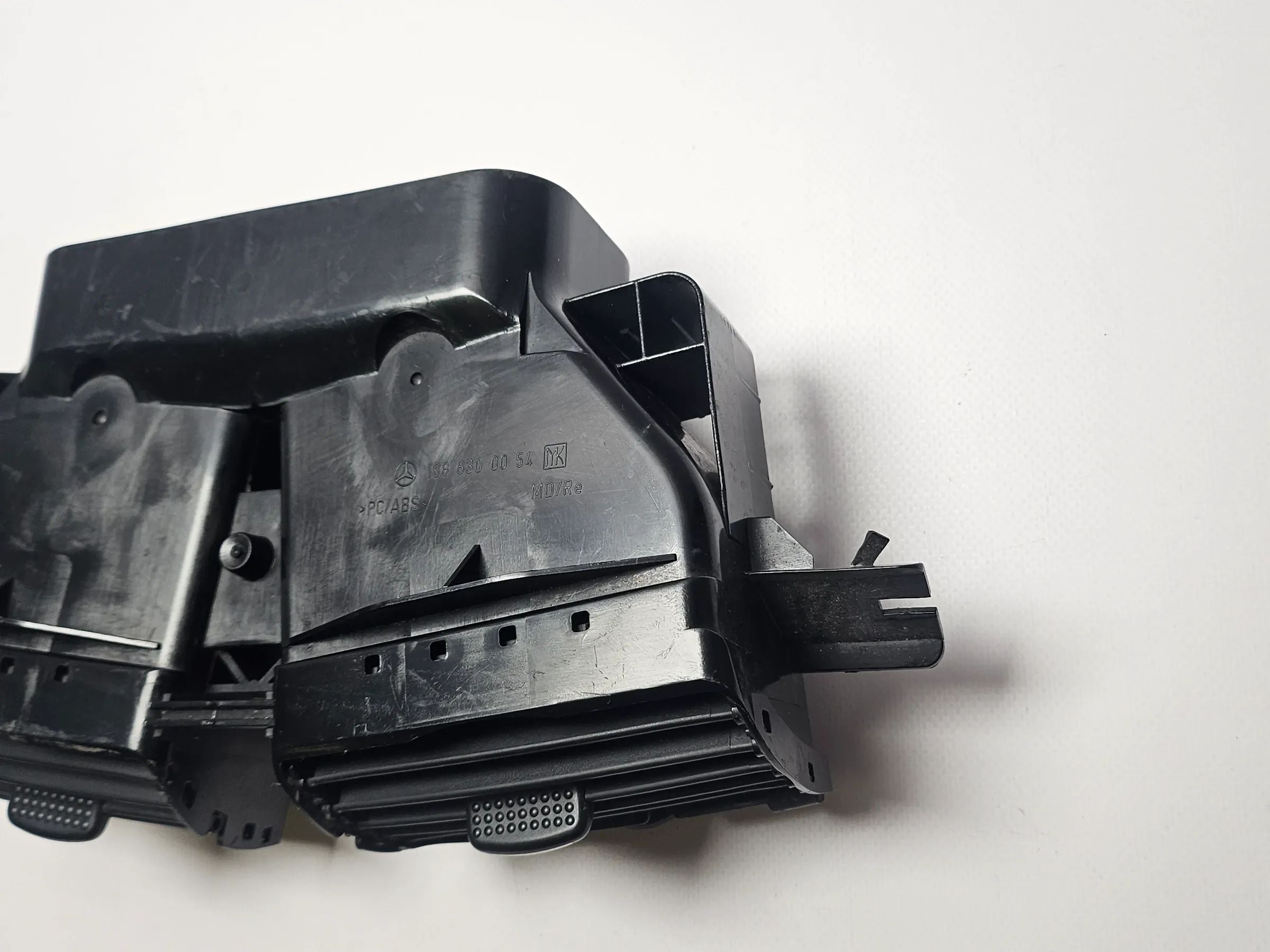 Orig. Mercedes Benz A-Klasse W168 98 BJ Buse d'air diffuseur central 1688300054