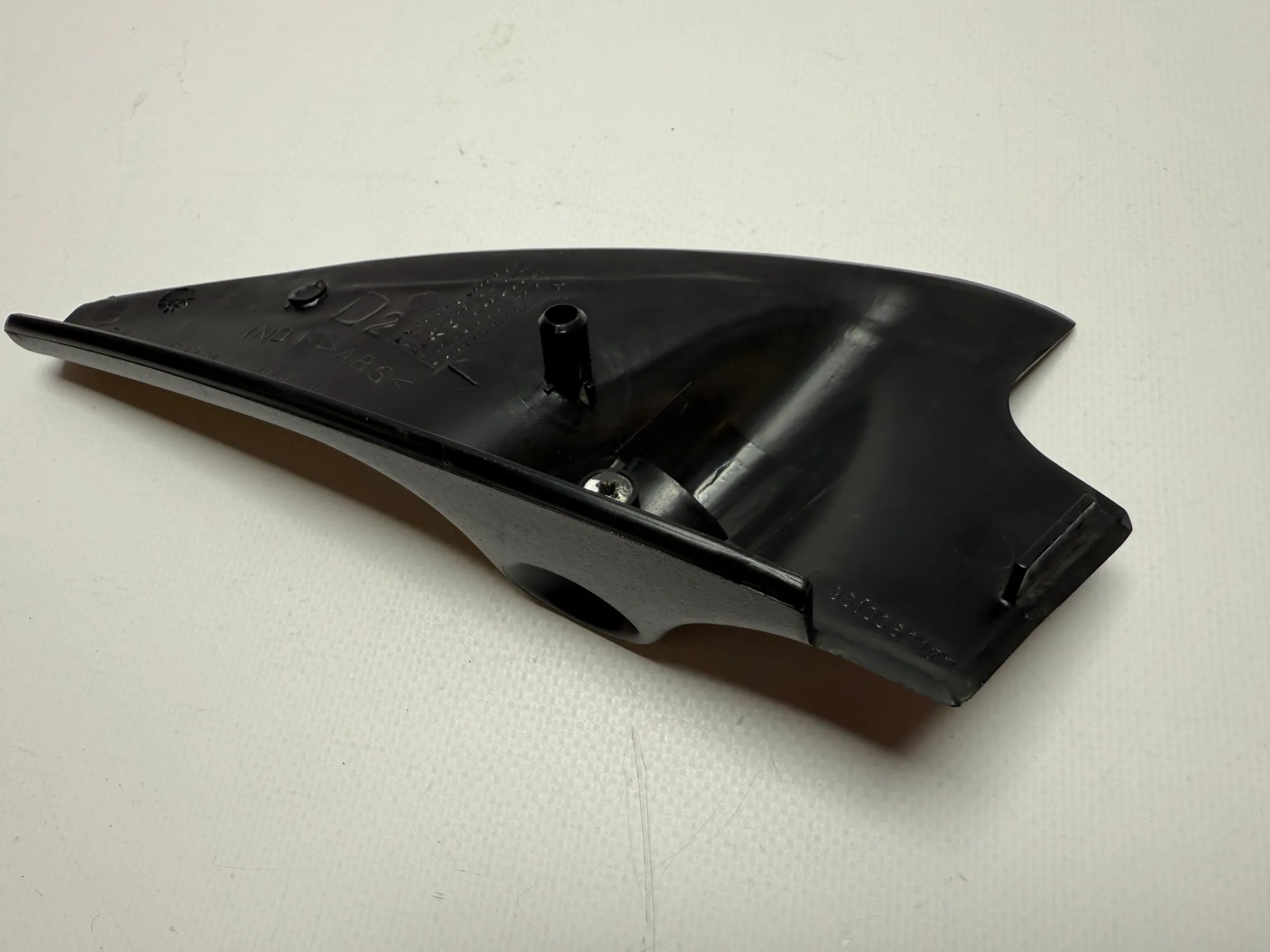 Оригинальная правая накладка зеркала внутренней отделки Peugeot 106 9610363177