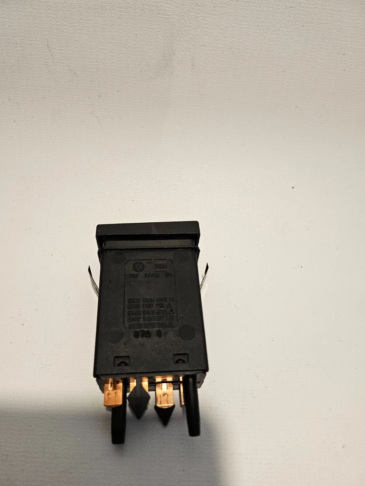 Comutador original para vidro traseiro aquecido Seat Arosa 2003 6K0959561B 6B0919211A - Auto-veritas