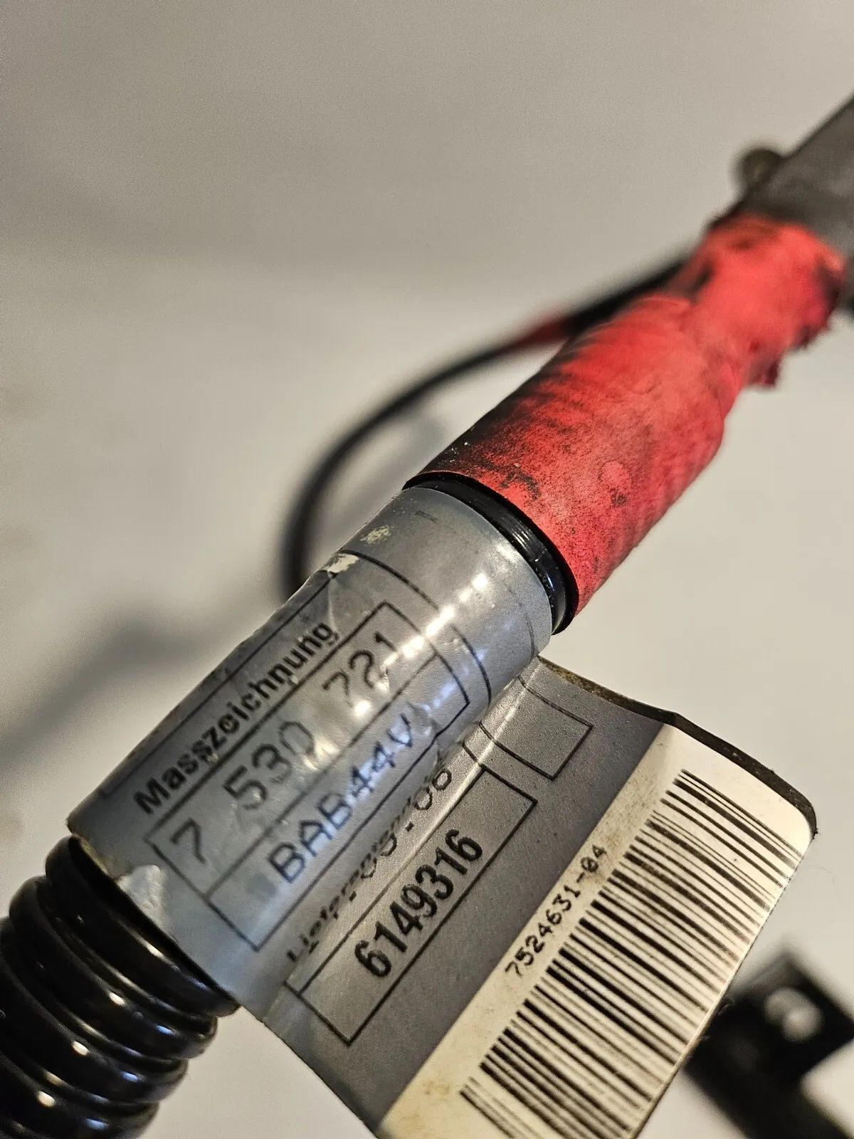 oryginalny przewód plusowy do akumulatora BMW 1ER E87 E90 E91 N46 7530721