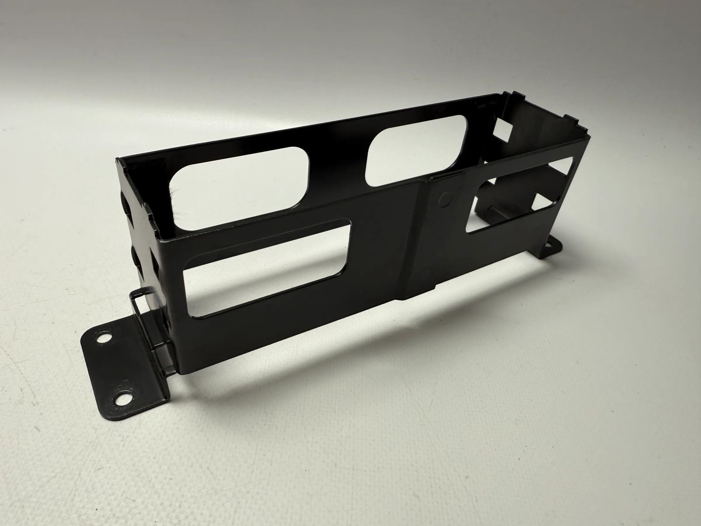 Originele BMW E39 Beugel Navigatiecomputer 65.90-8 370 933 / 65908370933